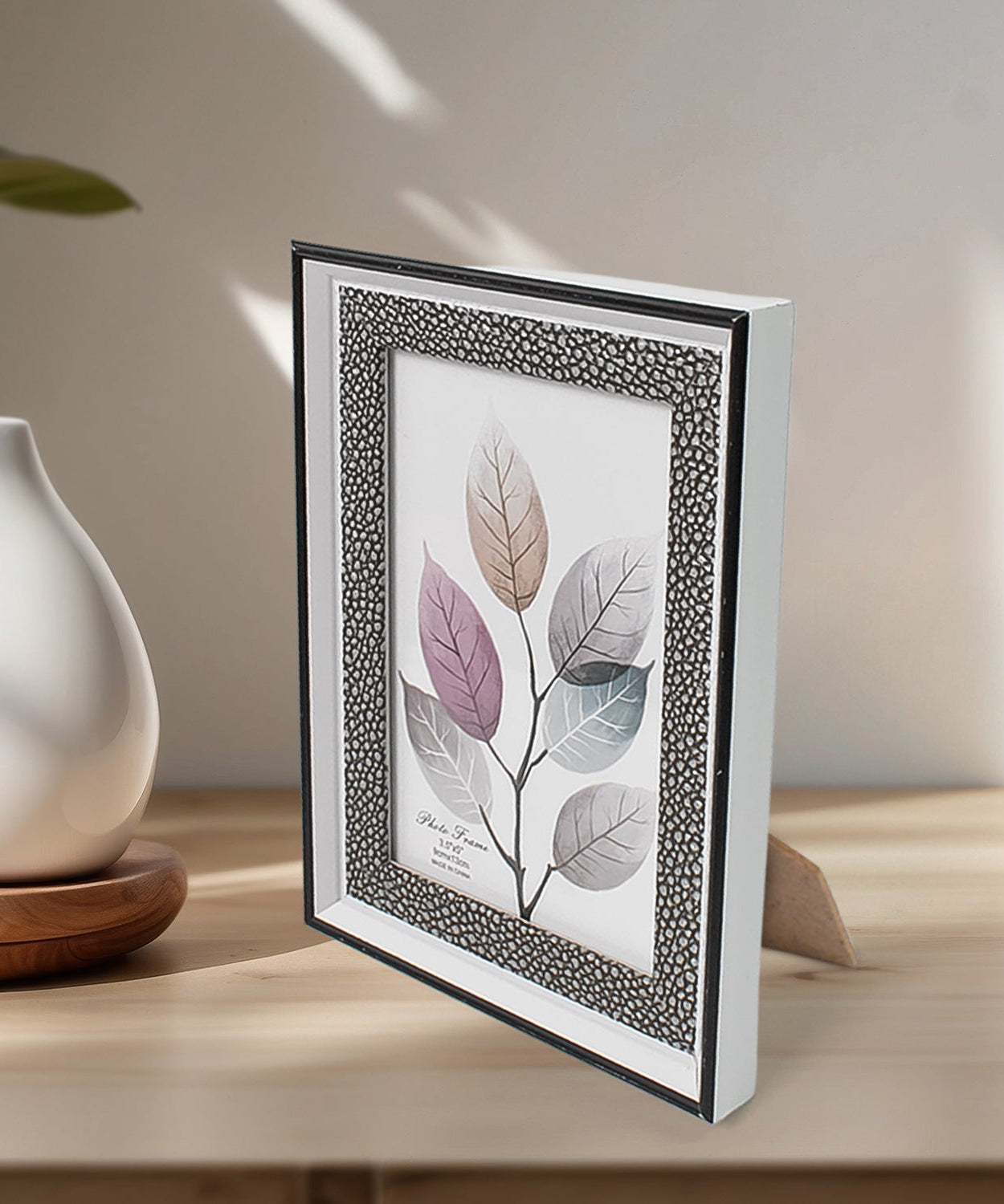 SnapStyle Picture Holder