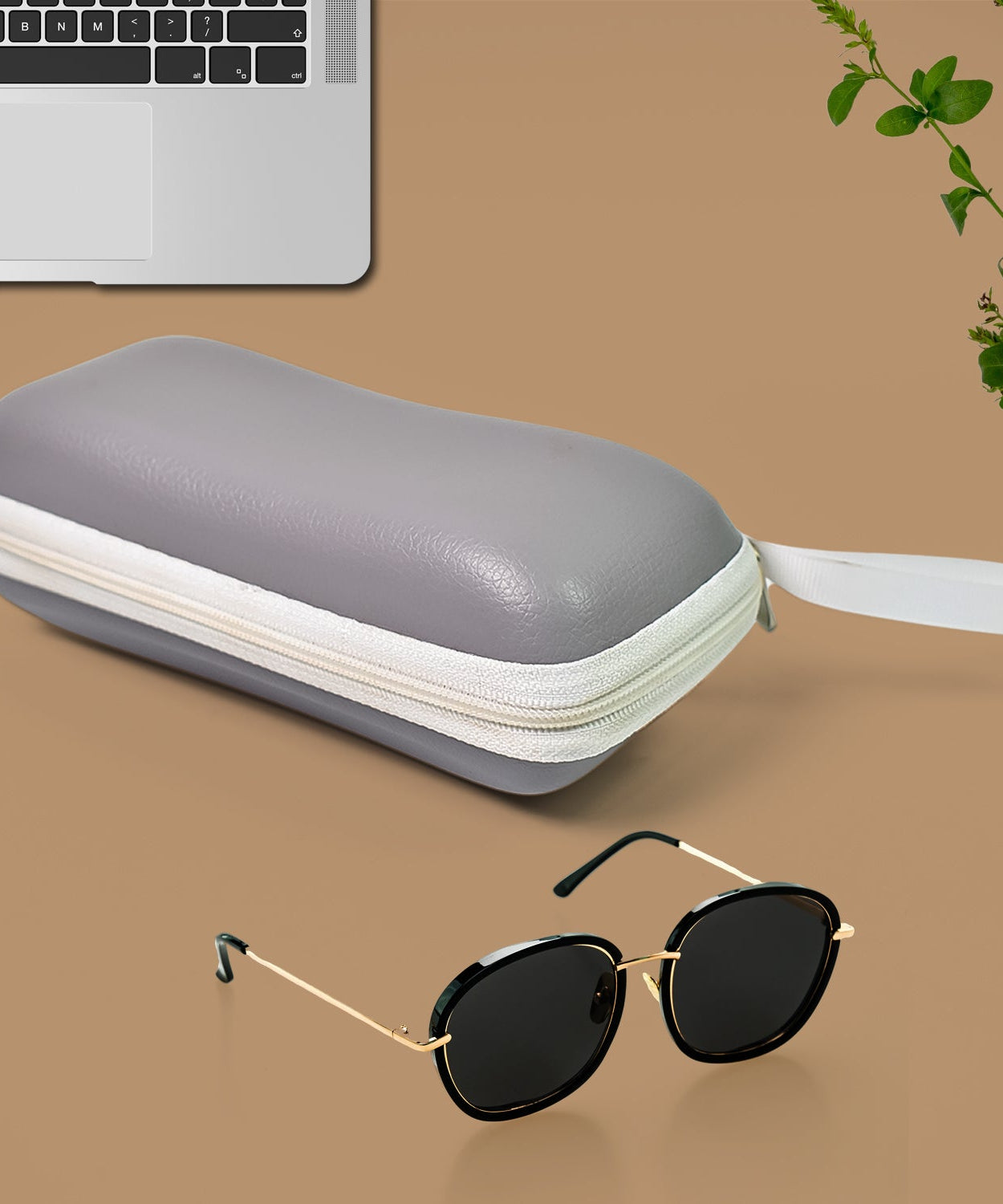 Faux Leather Zipper Eyeglass Case