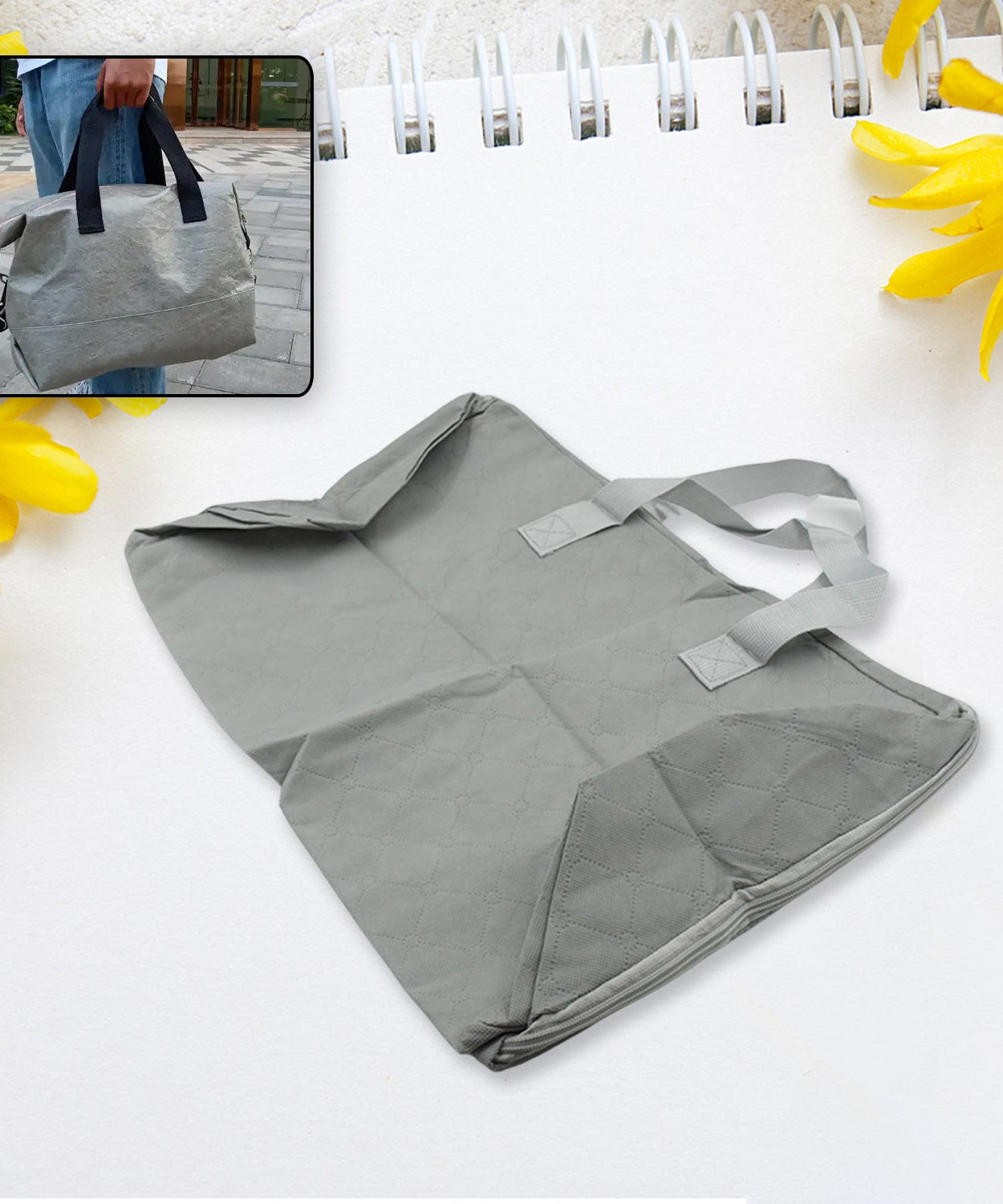 Heavy-duty large capacity bag with zip closure for shopping or travel