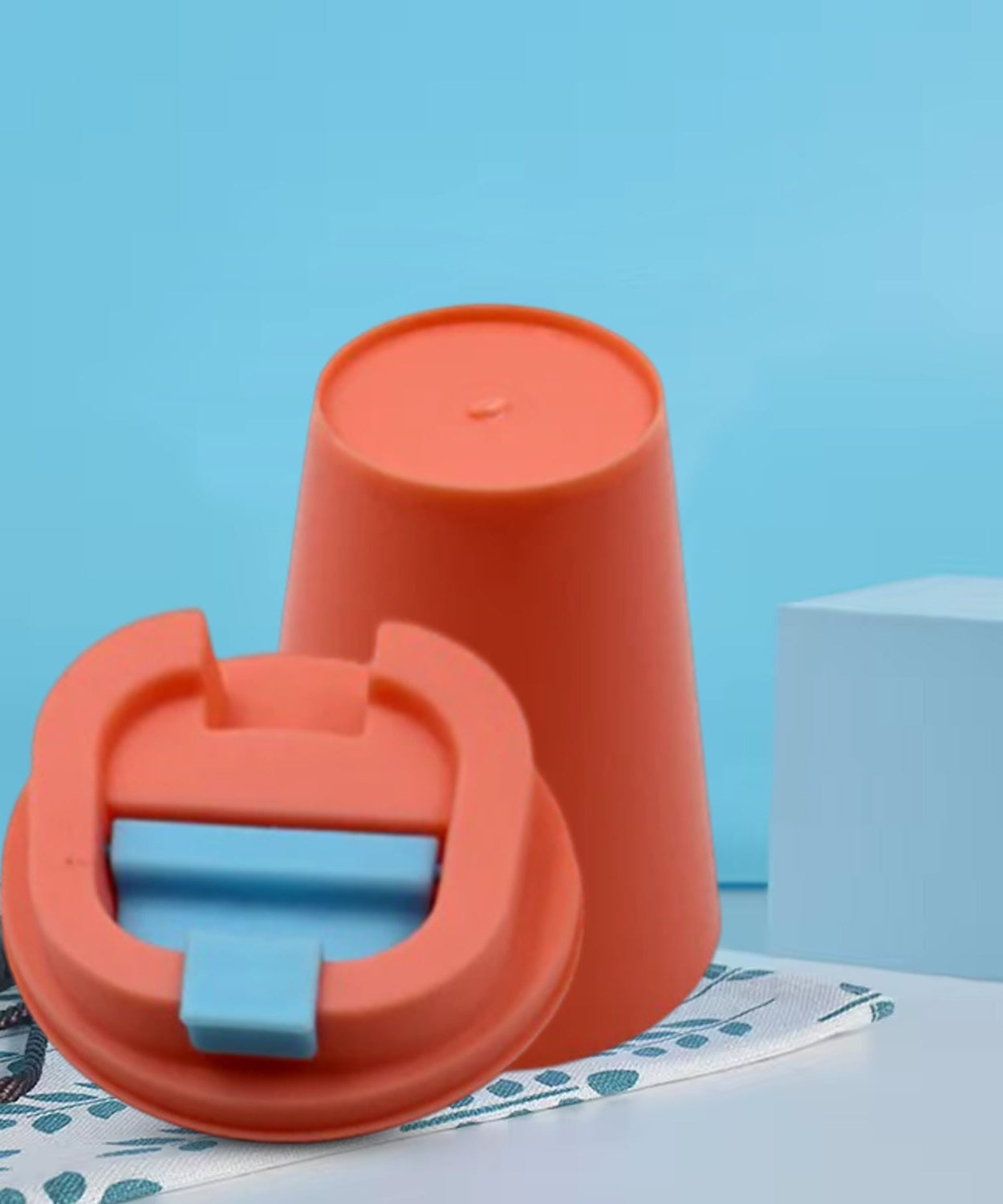 Wall Water Coffee Cup For Home Outdoor Works, Appreciation and Motivation Portable Plastic Coffee Cup for Travel, Home, Office, Gift for Travel Lovers