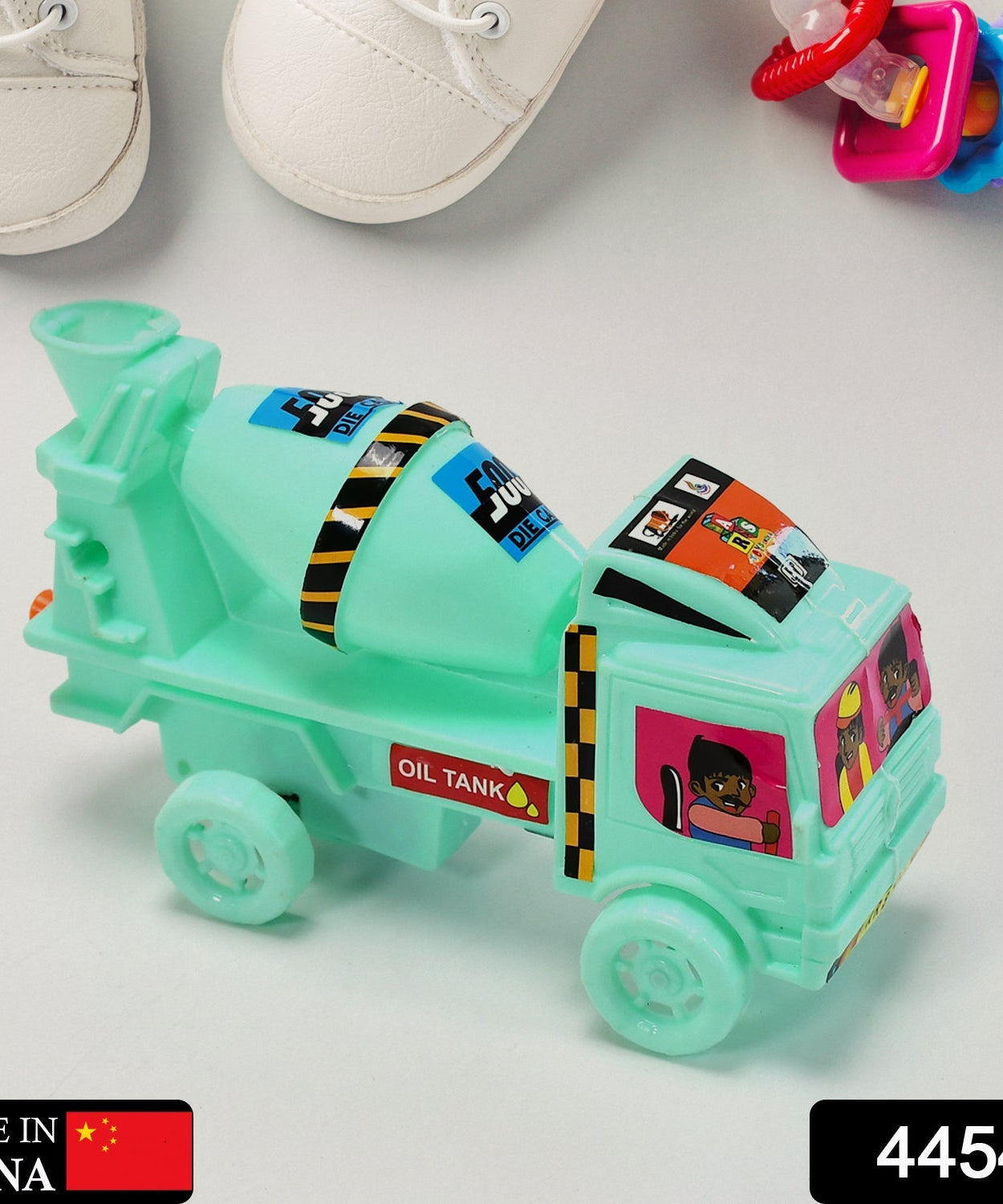 Cement mixer toy with rotating drum