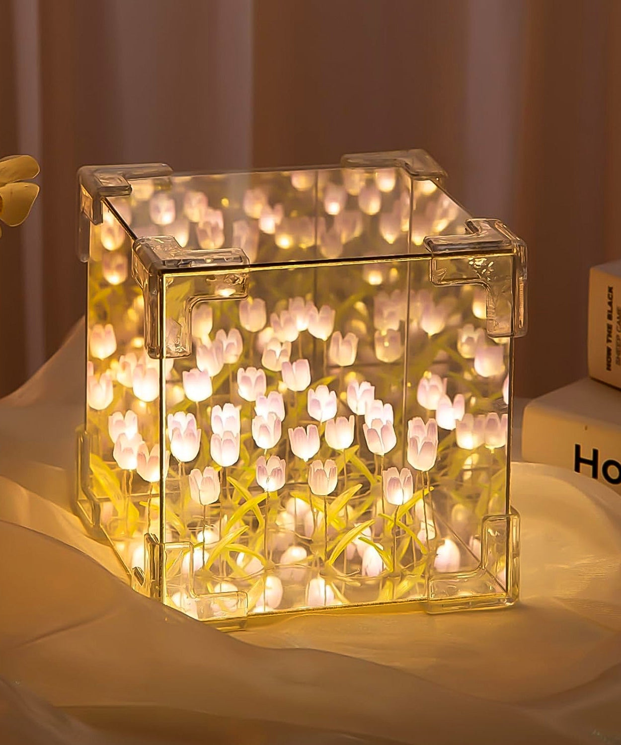 Cube Tulip Night Lamp 
