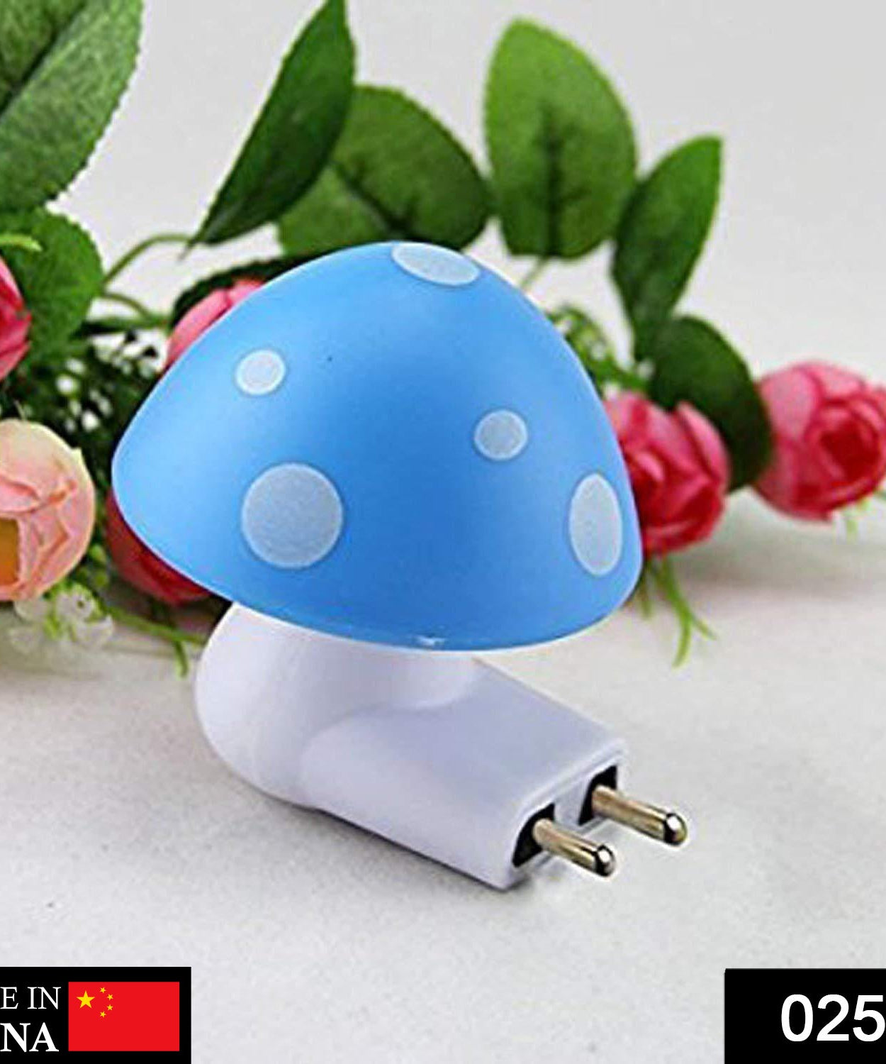 Automatic mushroom lamp with night sensor.