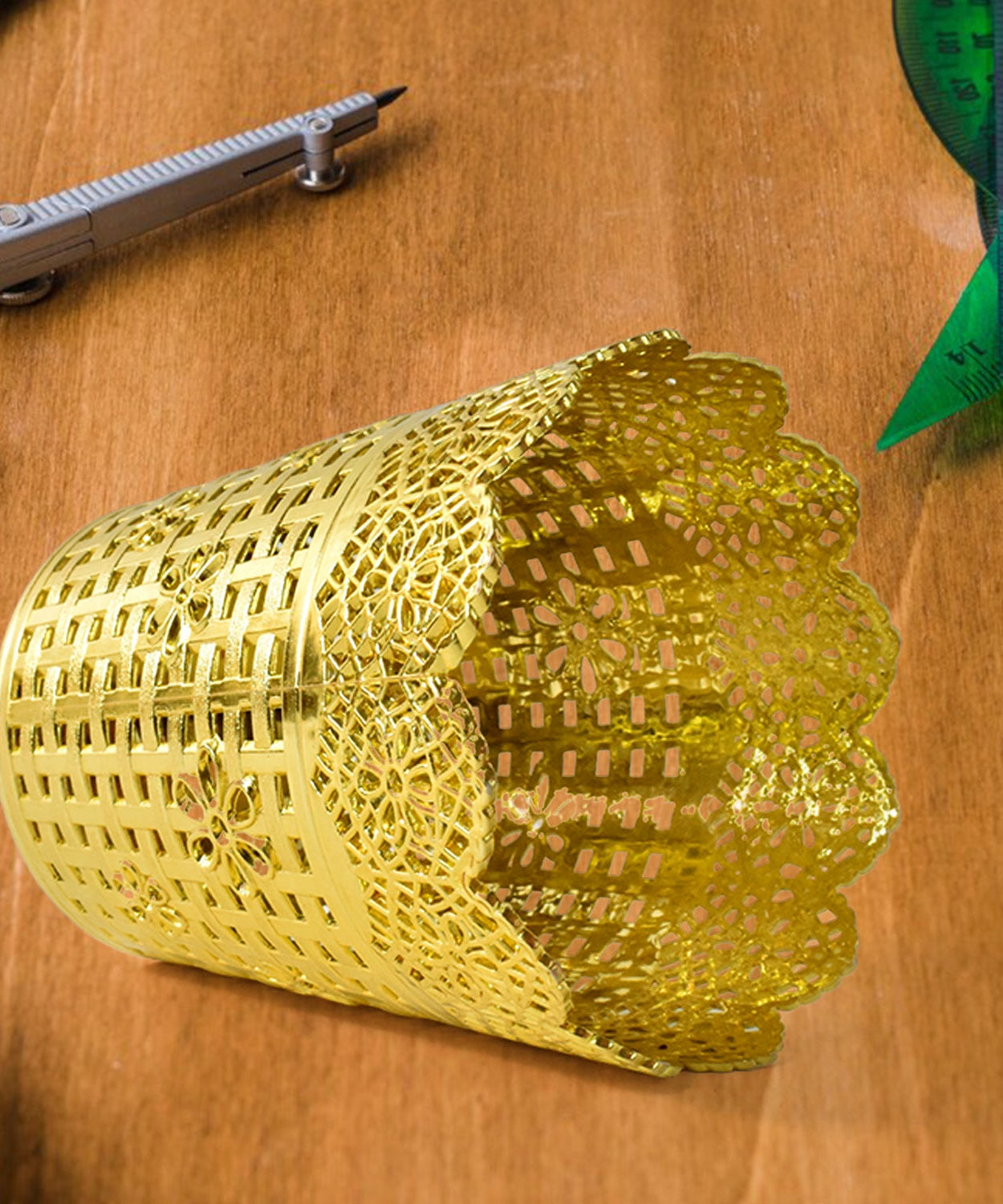 Pen holder Office Desk Metal Mesh Pen Stand (1 Pc)