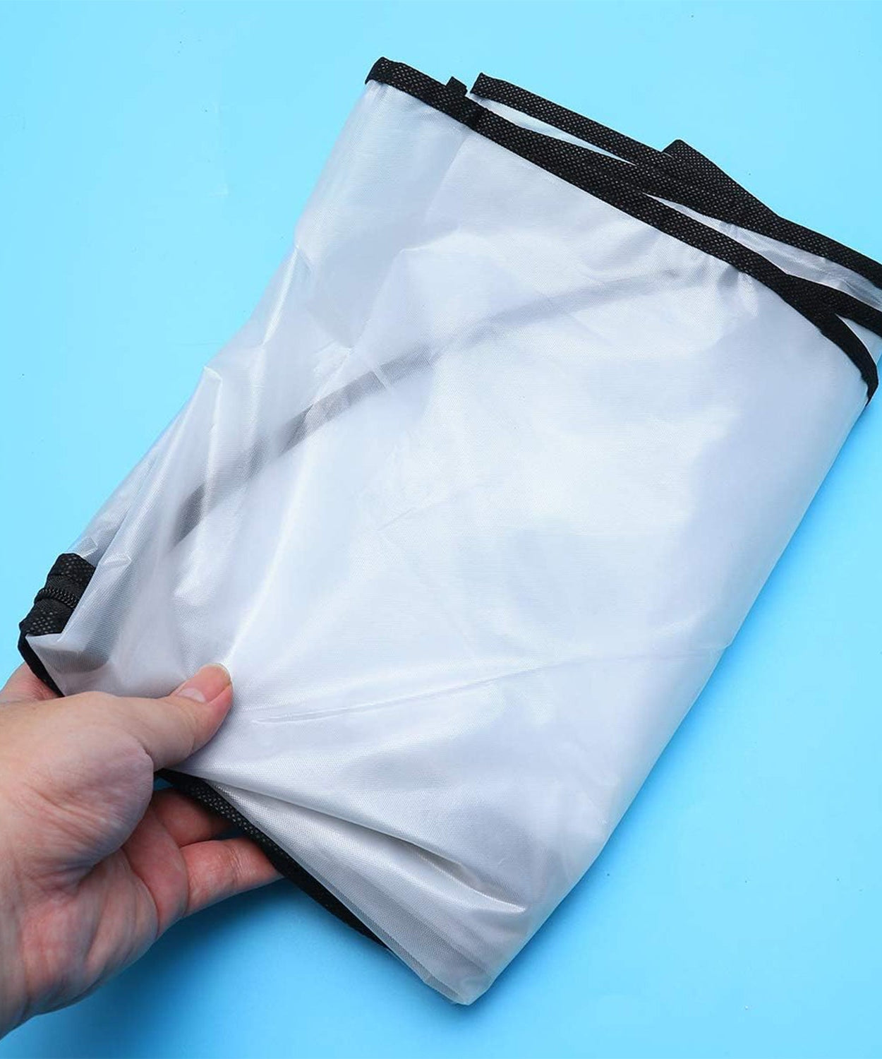 Portable Non-Woven Coat and Blazer Protector