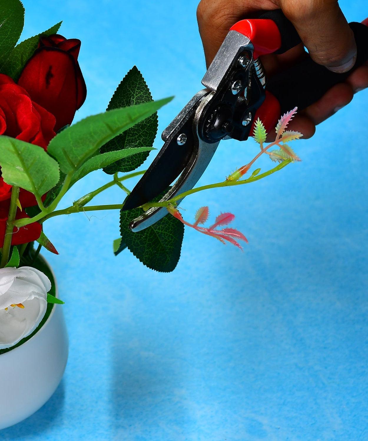 21cm red shears for pruning and gardening