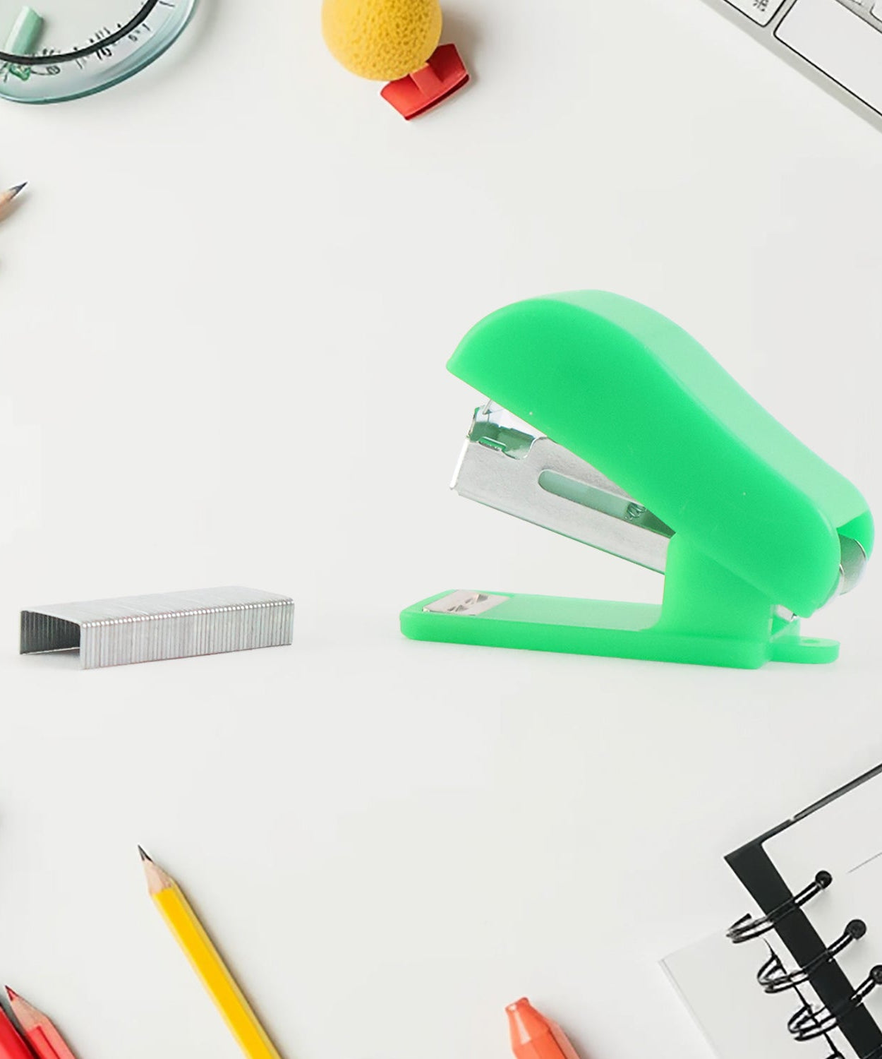 Mini Stapler with 1 Strip of Staples (1 Set)