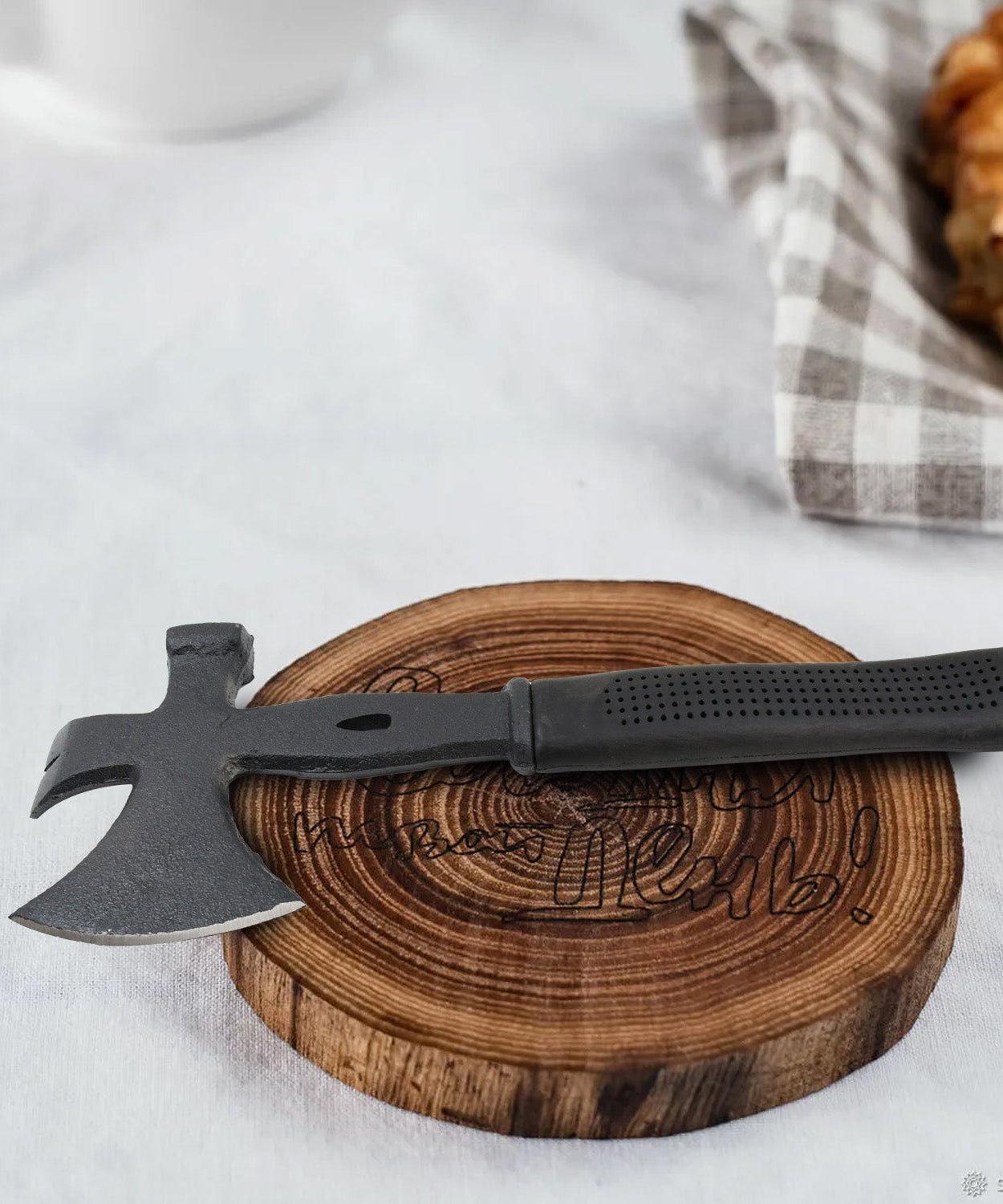 Multifunction Axe 3 in 1 Slot Pulls Nails Hammer Tool (1 Pc)