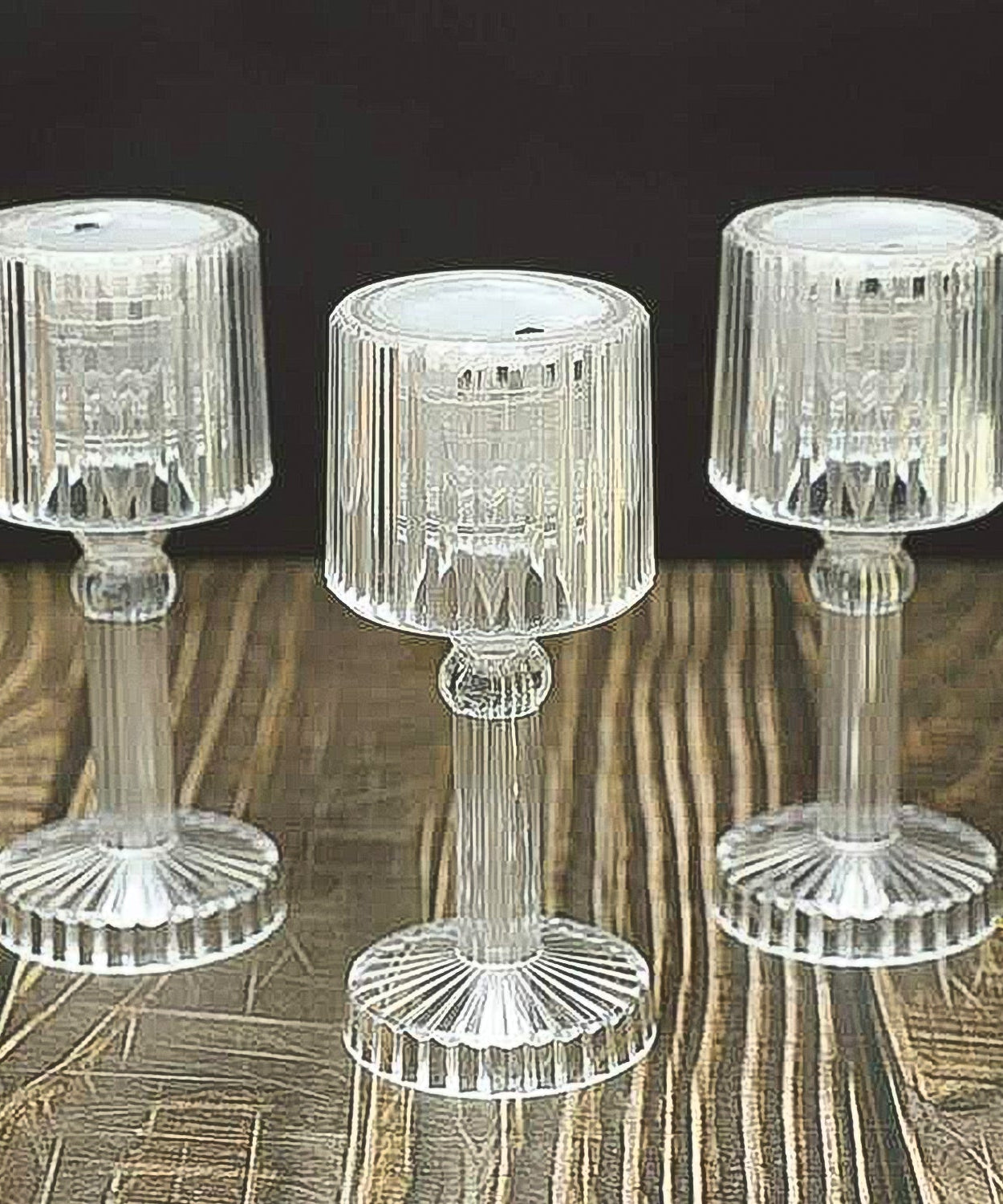 Acrylic Luxe Glow Lamp