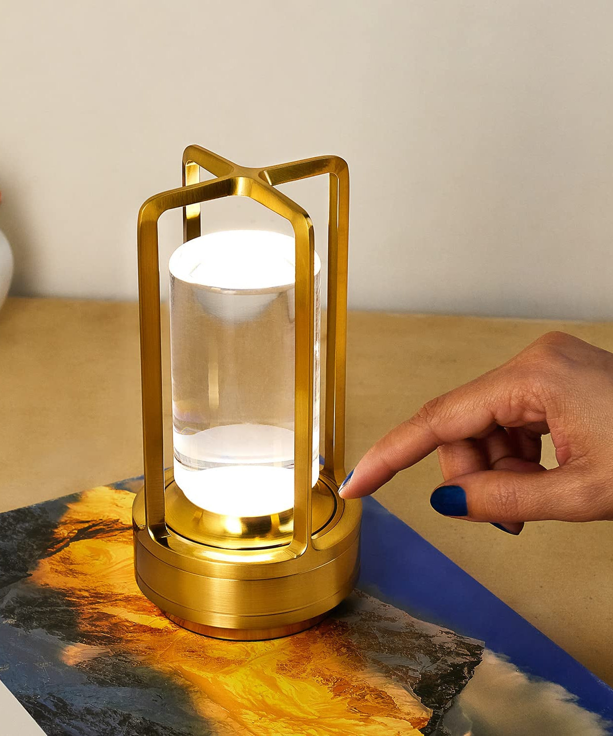 Crystal Lantern Lamp, Crystal Lantern Table Lamp, 3 Colors Rechargeable Cordless Led Lights for Restaurant / Bedroom Lights (1 Pc)