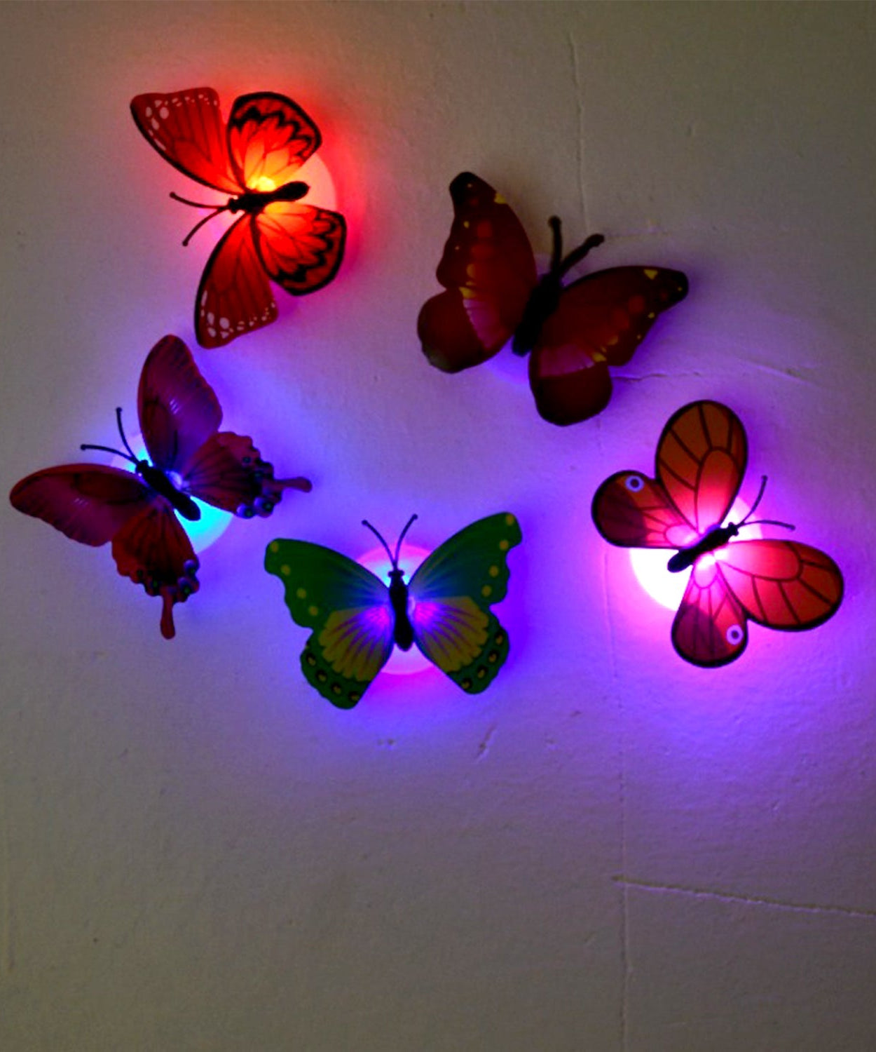 3D butterfly night lamp with illusion design.