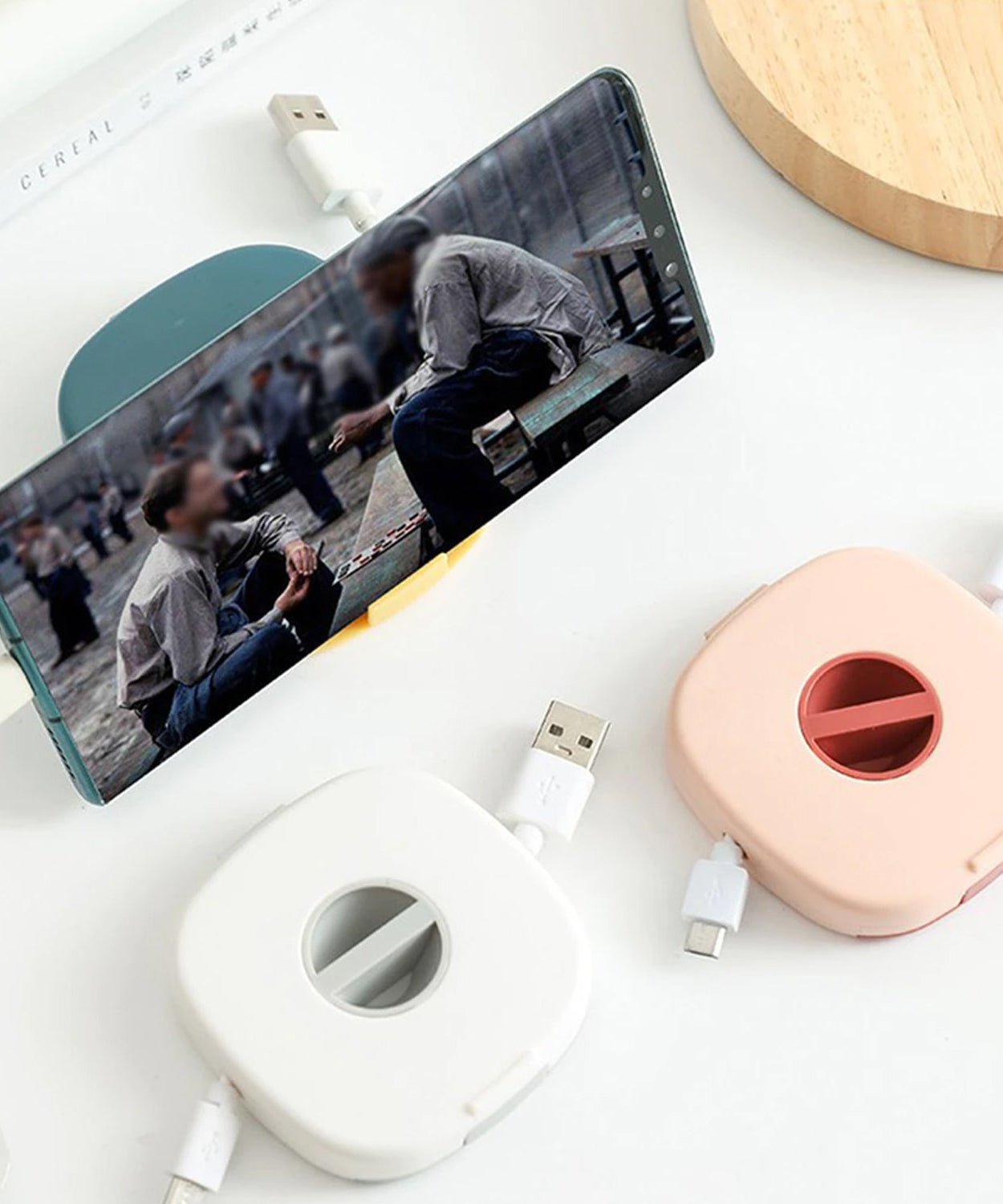 Zip pouch with mobile accessories in various colors