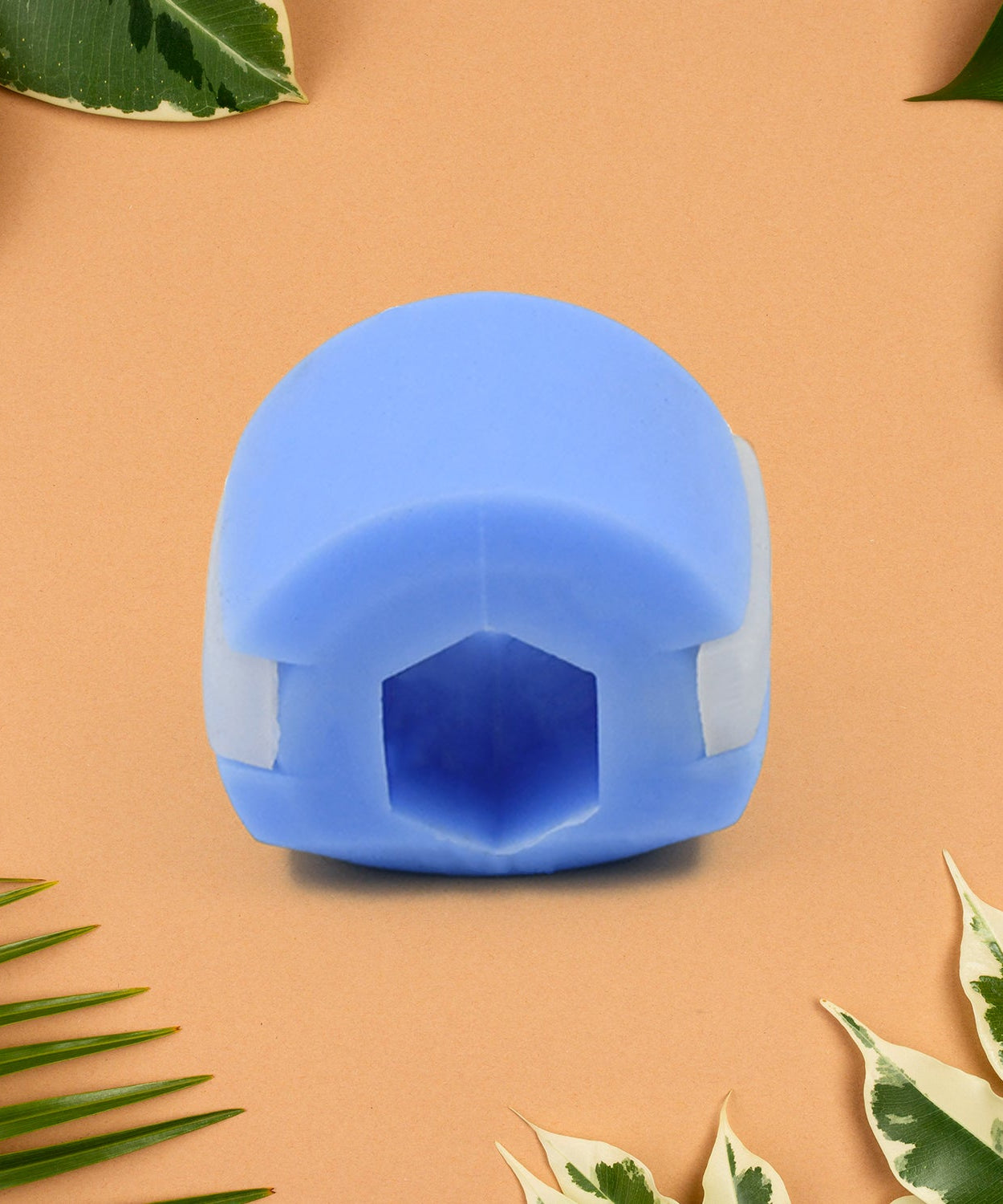 Cn Blue Mouth Exerciser Used To Gain Sharp And Chiselled Mouth Easily And Fast.