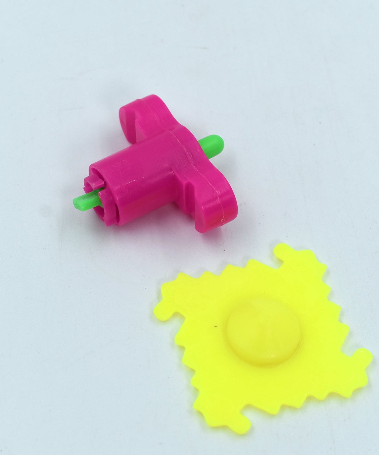 Toy spinner launcher for kids