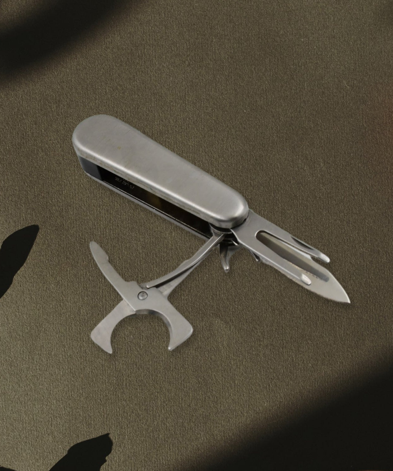 Multi Function Pocket Tools Chest Knife (1 Pc)