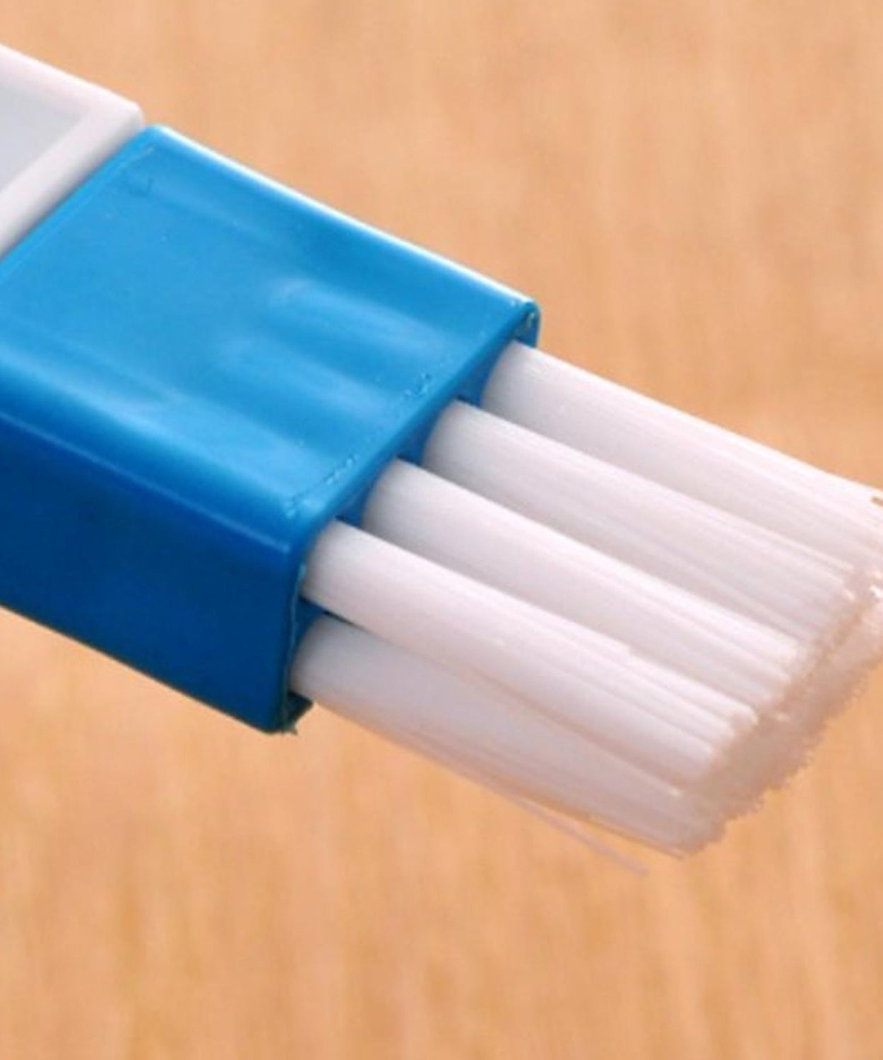 2 in 1 Multi-Function Plastic Window Slot Wardrobe Dust Removal Cleaning Brush