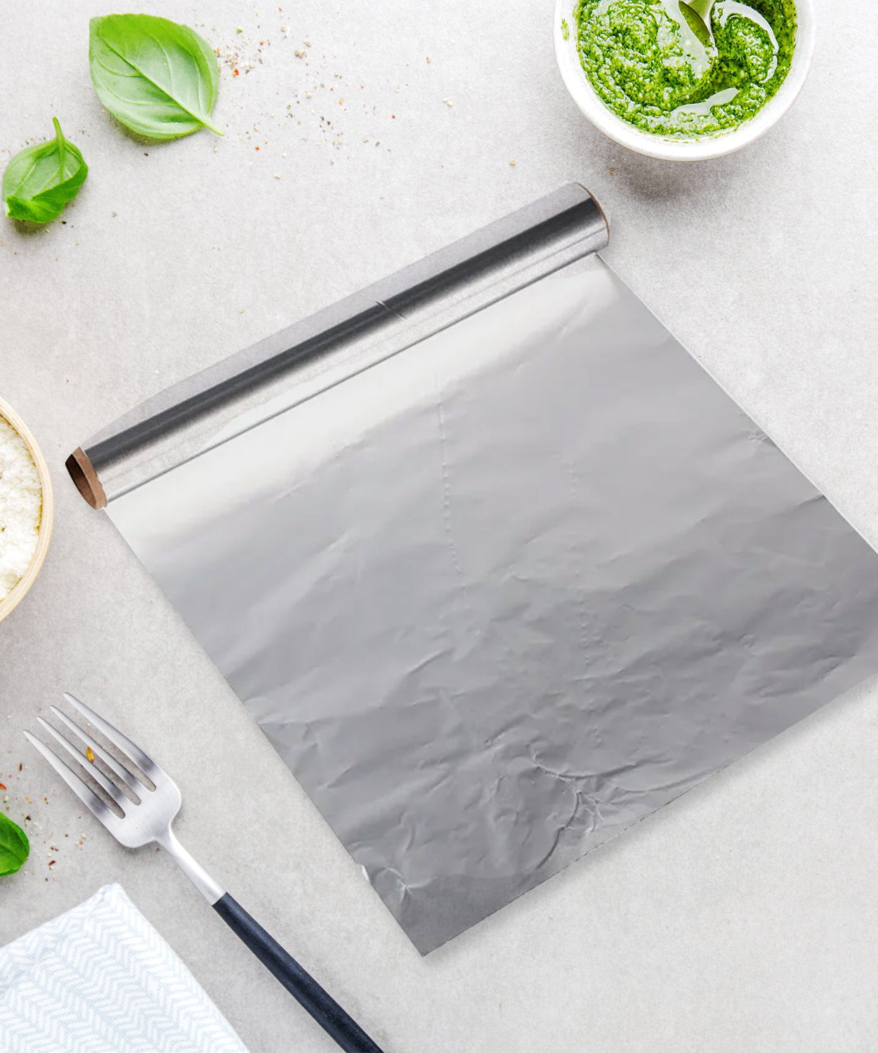 Food grade thick aluminum foil roll, ideal for grilling and baking