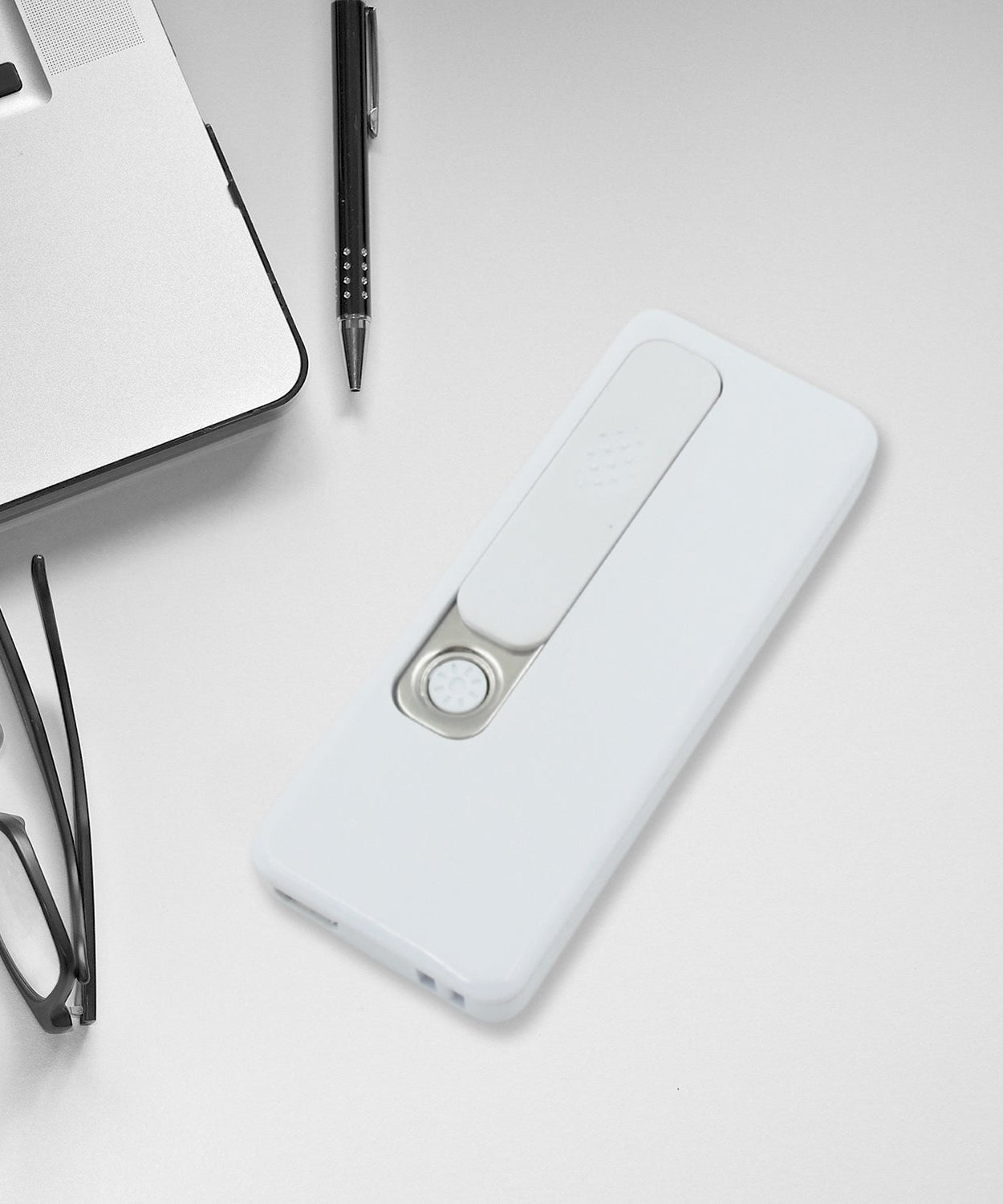 Stylish Electric USB Lighter for Men & Women (Rechargeable, Windproof)