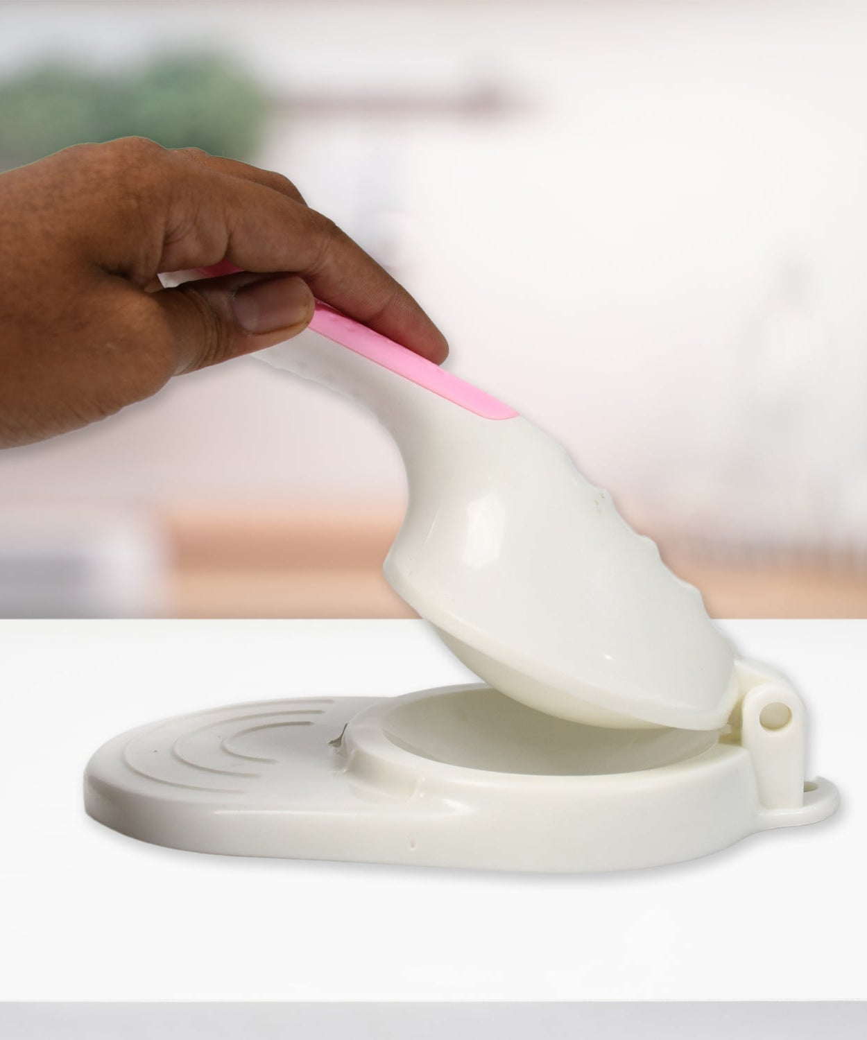 Reusable kitchen gadget