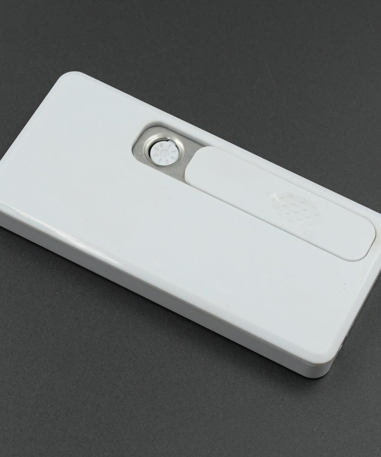 Stylish Electric USB Lighter for Men & Women (Rechargeable, Windproof)