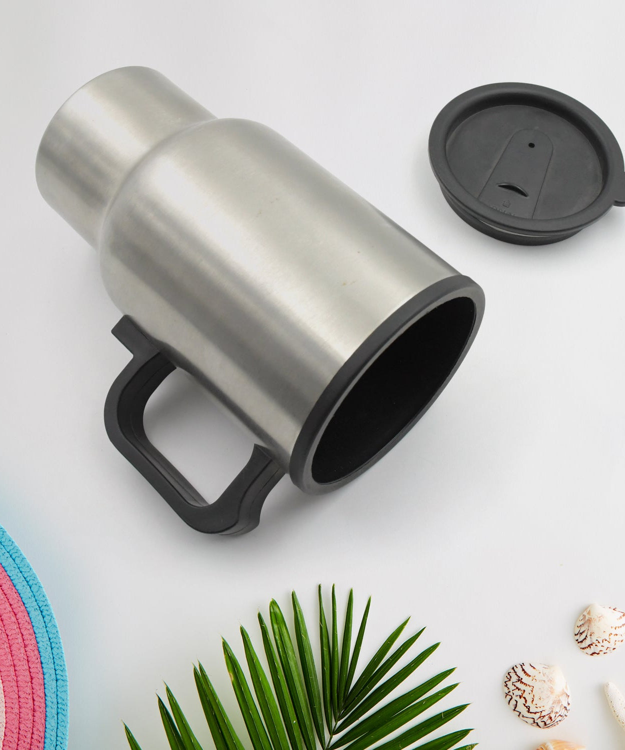 Compact car charging kettle mug for hot drinks