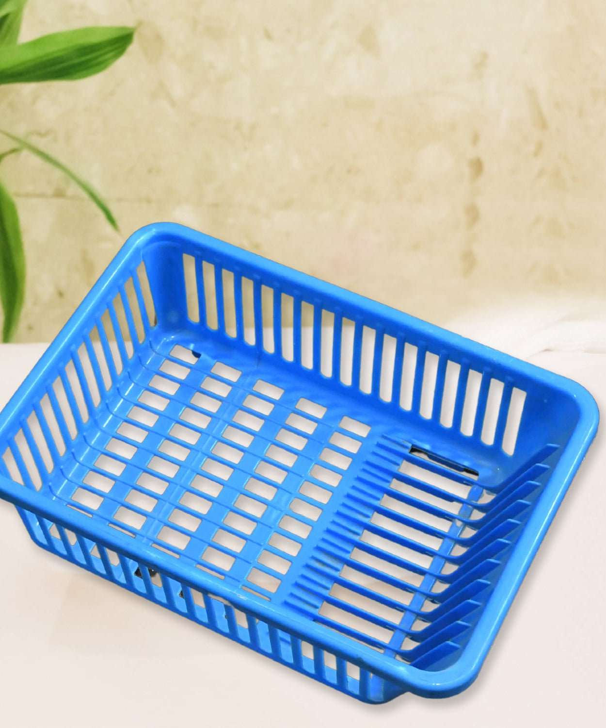 Plastic kitchen sink drainer