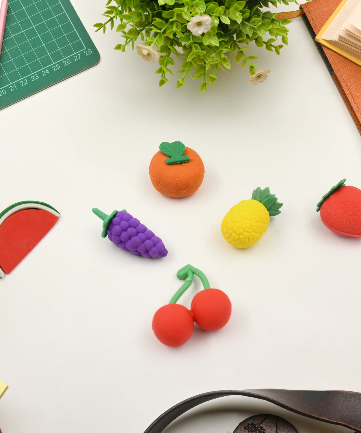 3D Mix Design Fancy & Colorful Erasers – Cute Novelty Eraser Set for Kids & School Prize (1 Set)