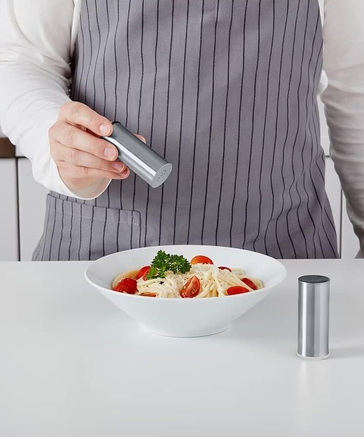 Salt & Pepper Shaker Set