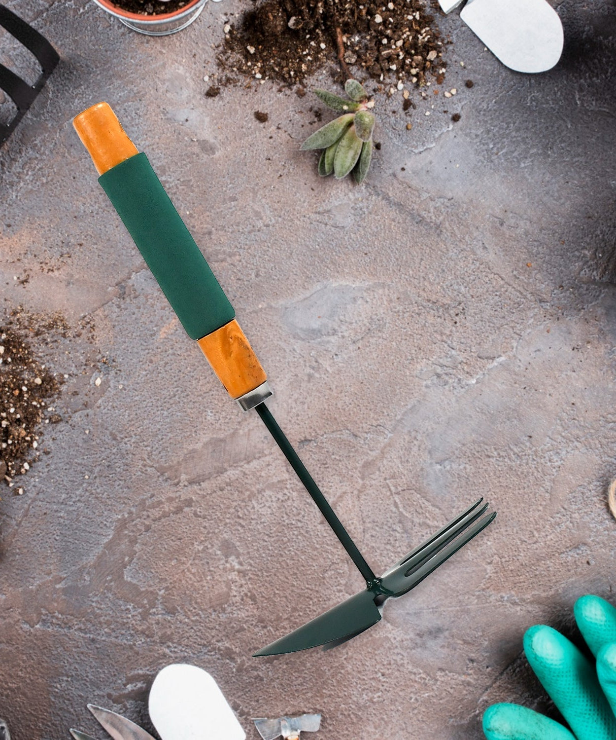 Garden hoe with double hands