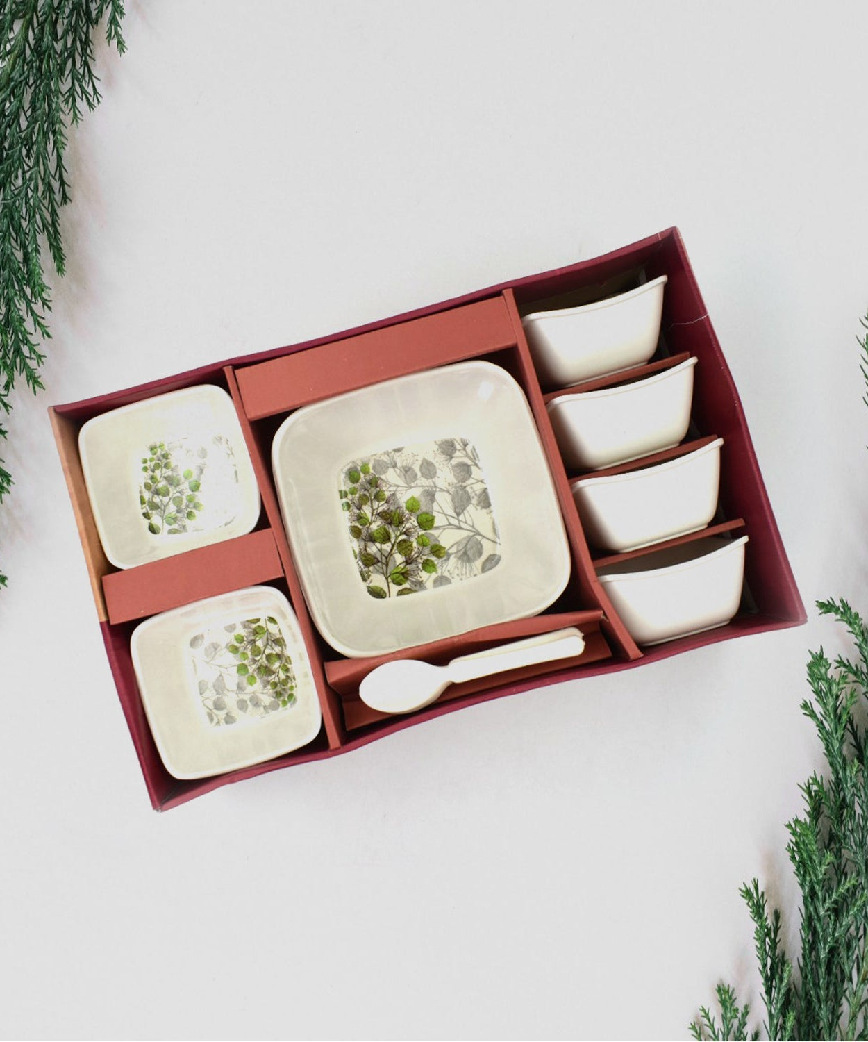 13-piece pudding set for serving food.