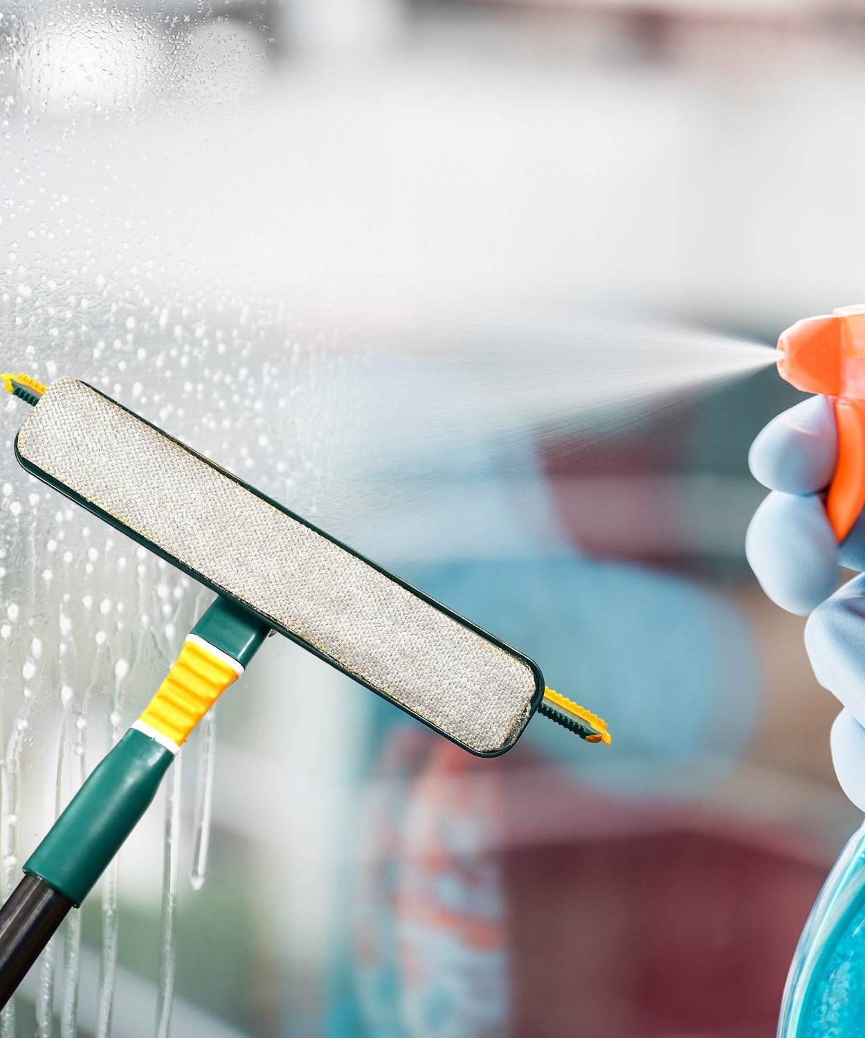 3-in-1 Glass Wiper – Multi-Surface Cleaner for Home & Office