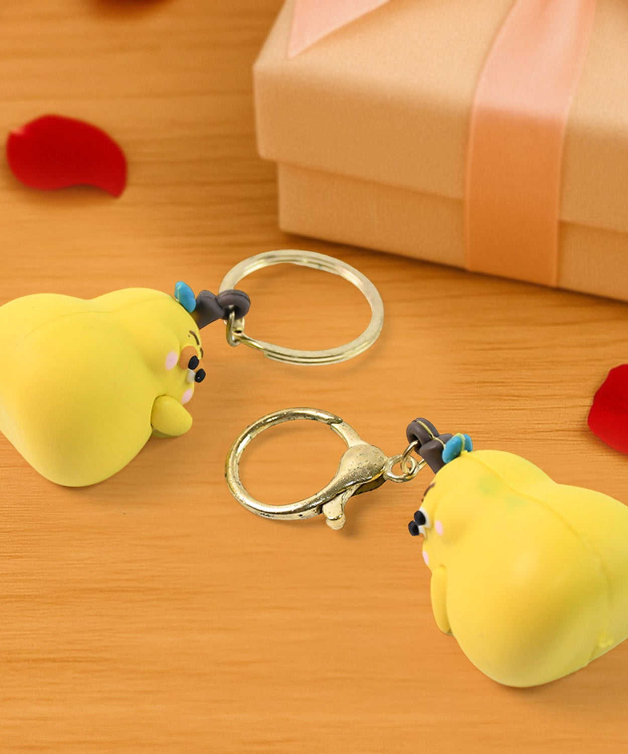 2-in-1 Cute Cartoon Couple Keychain