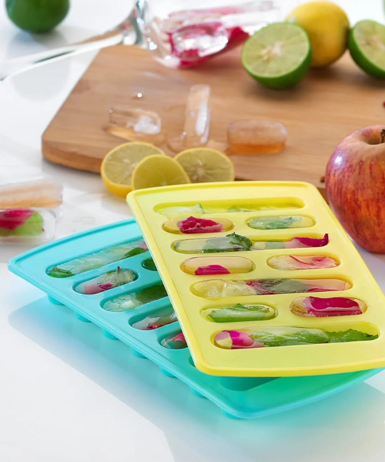 1 Pc Fancy Ice Tray, Used Widely In All Kinds Of Household Places While Making Ices And All Purposes