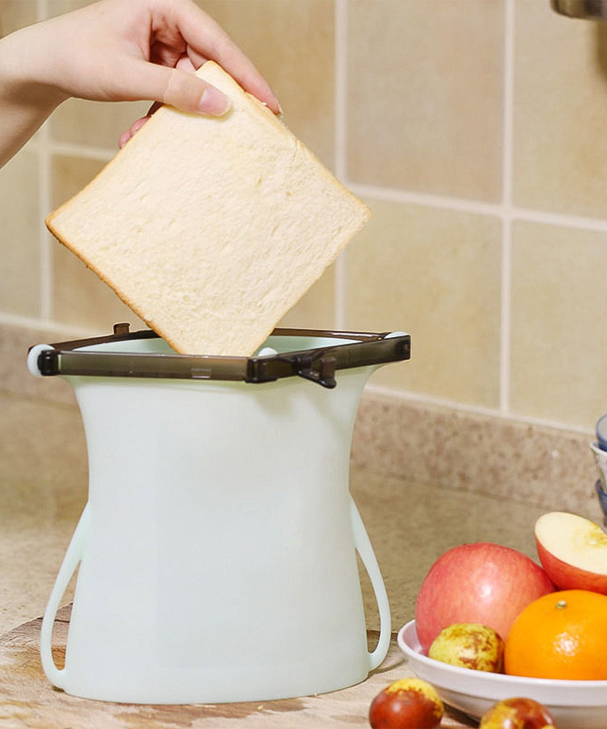 Reusable Silicone Food Storage Bag – Leakproof, Flat Bottom, Freezer & Microwave Safe, BPA-Free Snack & Sandwich Bag (1 Pc)