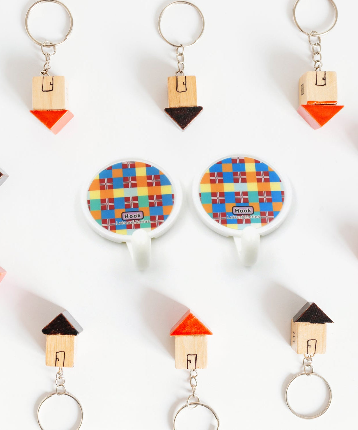 Heavy duty waterproof self-adhesive hooks