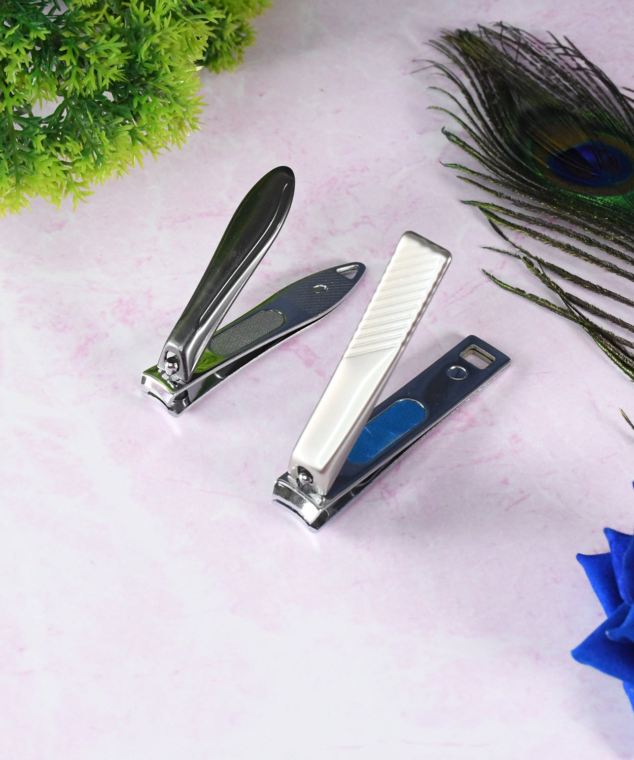 Stainless Steel Folding Portable Large Nail Clippers with Nail File (1 Pc / Mix Design)