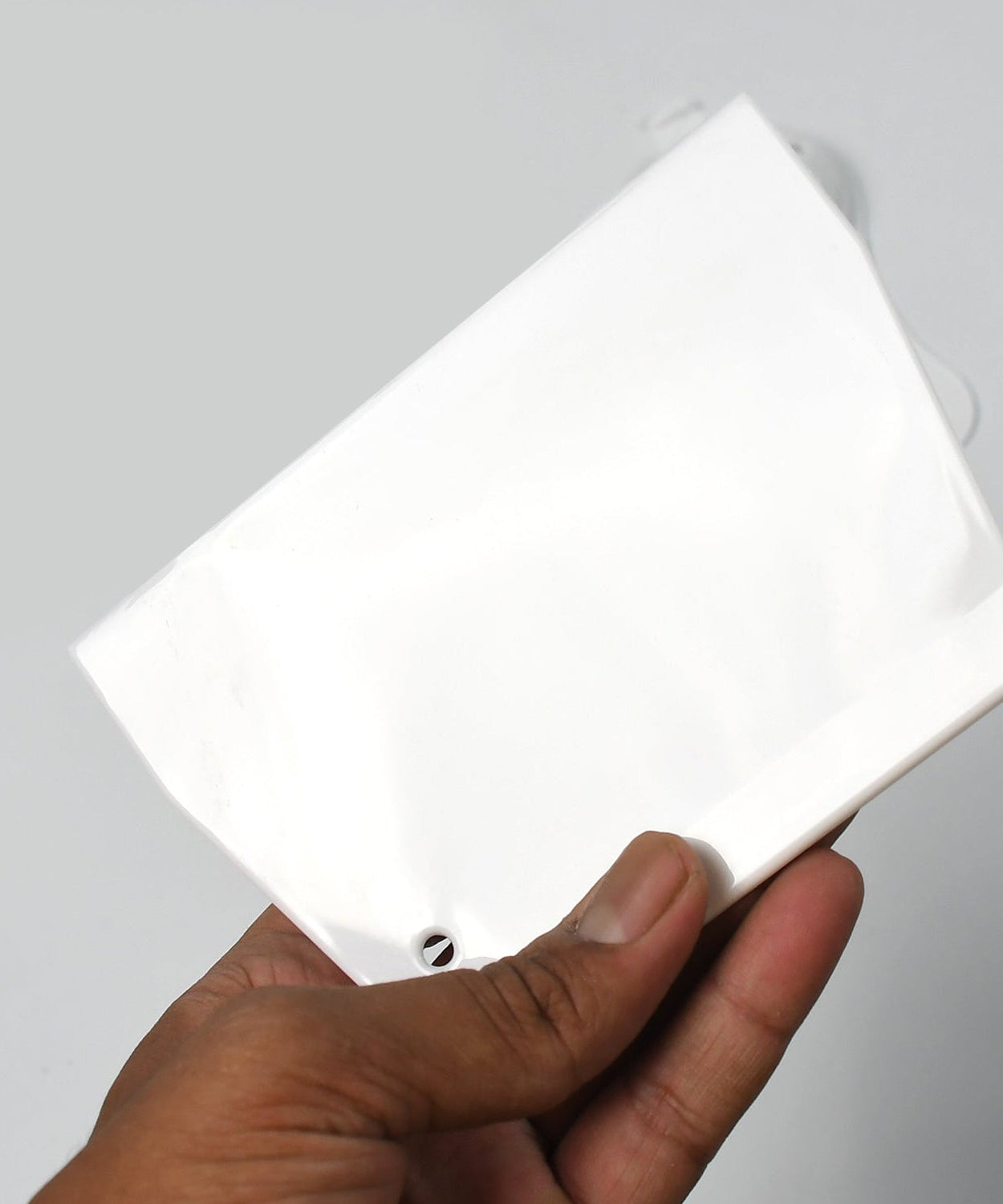 Decorating kit for cakes with essential tools