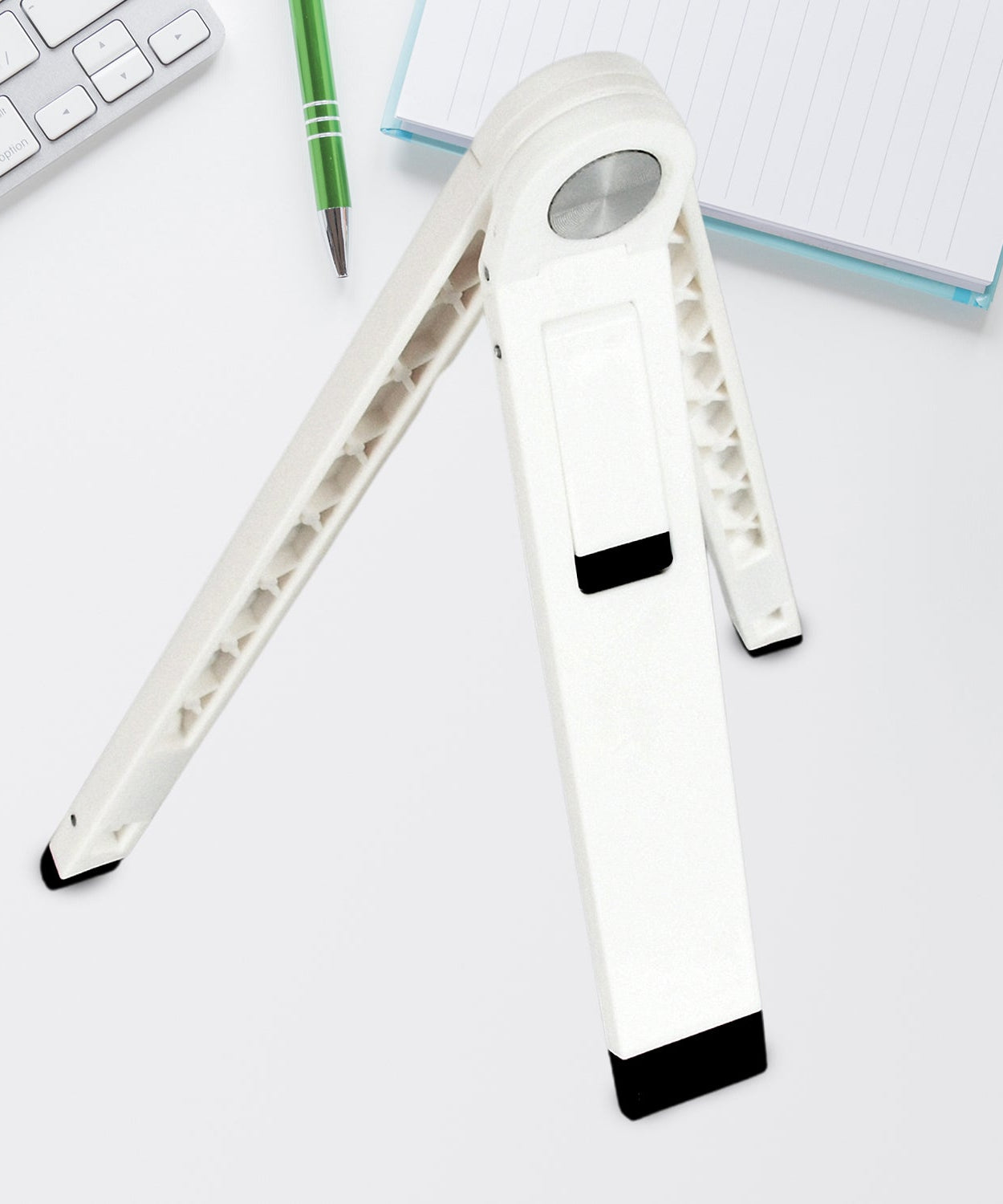 Portable tablet stand