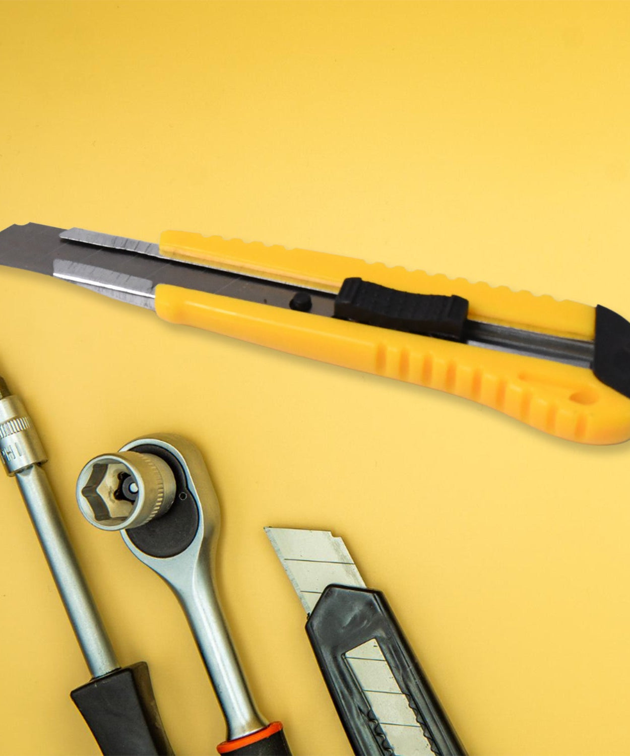 4 In 1 Hand Tool Kit Maintenance Repair Kits (1 Set)