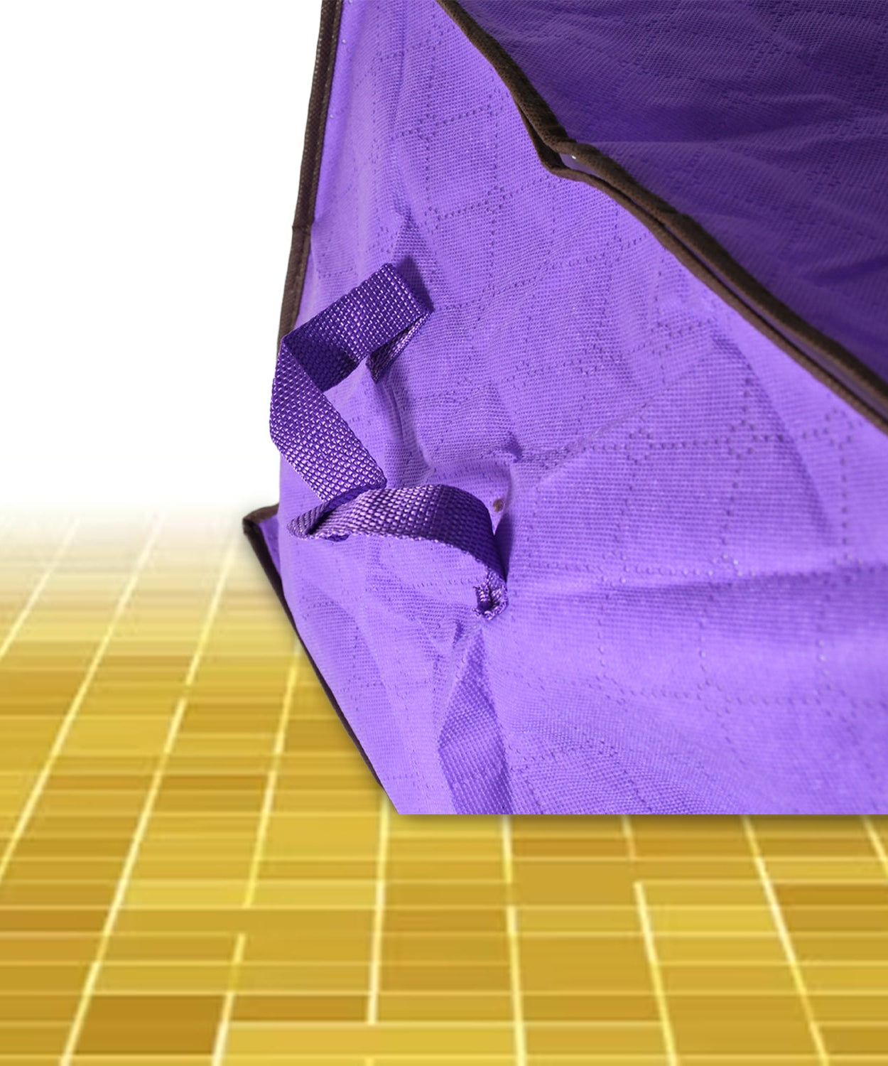 Clothing storage bag with zipper, non-woven storage bag for storing the clothes and sarees.