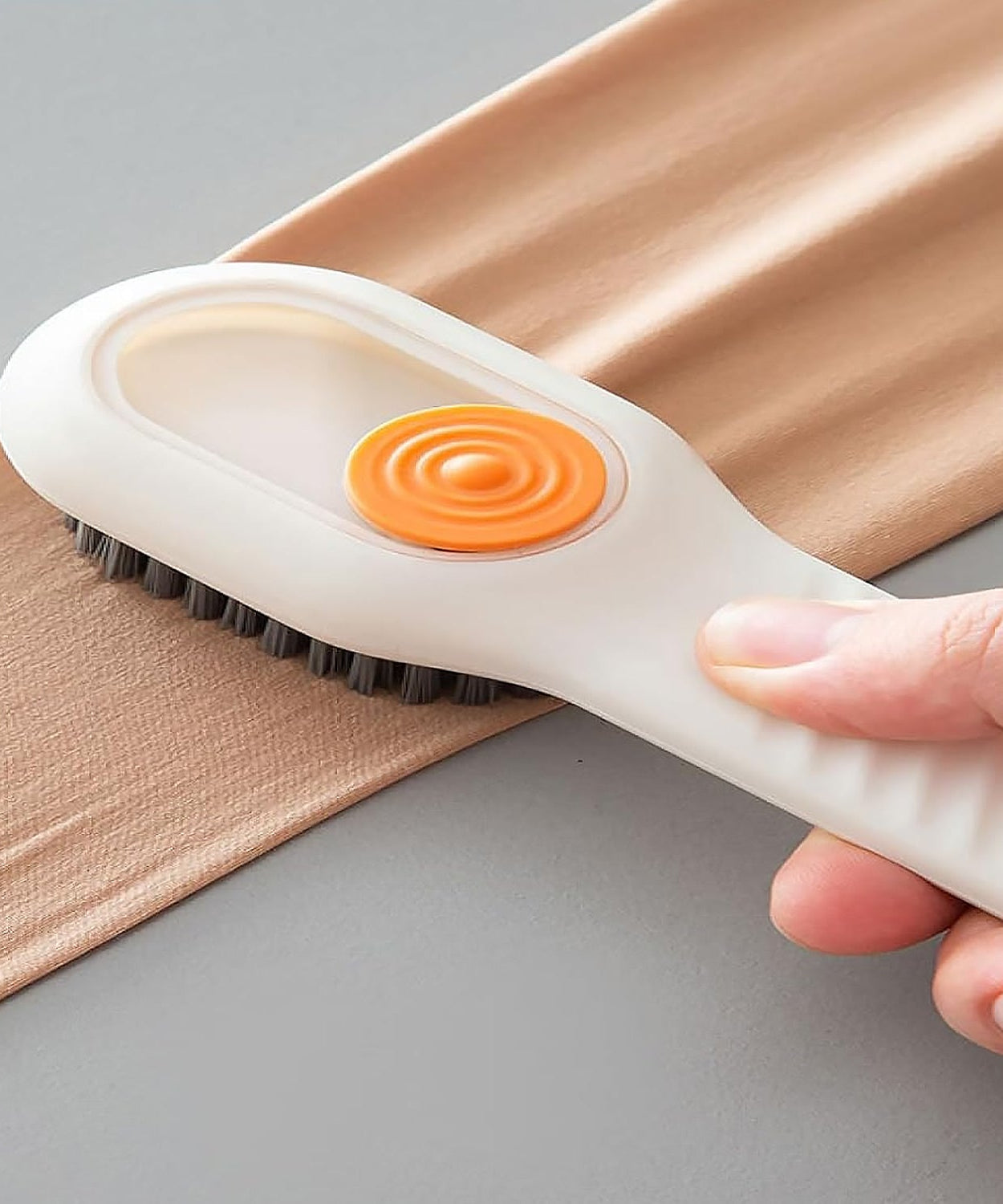 Multifunctional Scrubbing Brush with Liquid / Soap Dispenser, Cleaning Brush with Liquid / Soap Dispenser, Shoe Brush for Cleaning, Cloth Cleaning Brush with Handle Liquid Shoe Brush For Shoe Clothes (1 Pc)