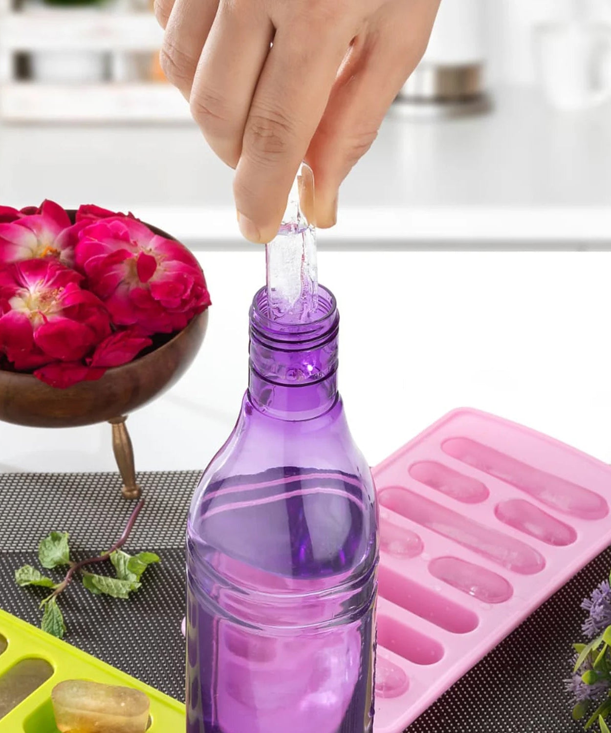 1 Pc Fancy Ice Tray, Used Widely In All Kinds Of Household Places While Making Ices And All Purposes