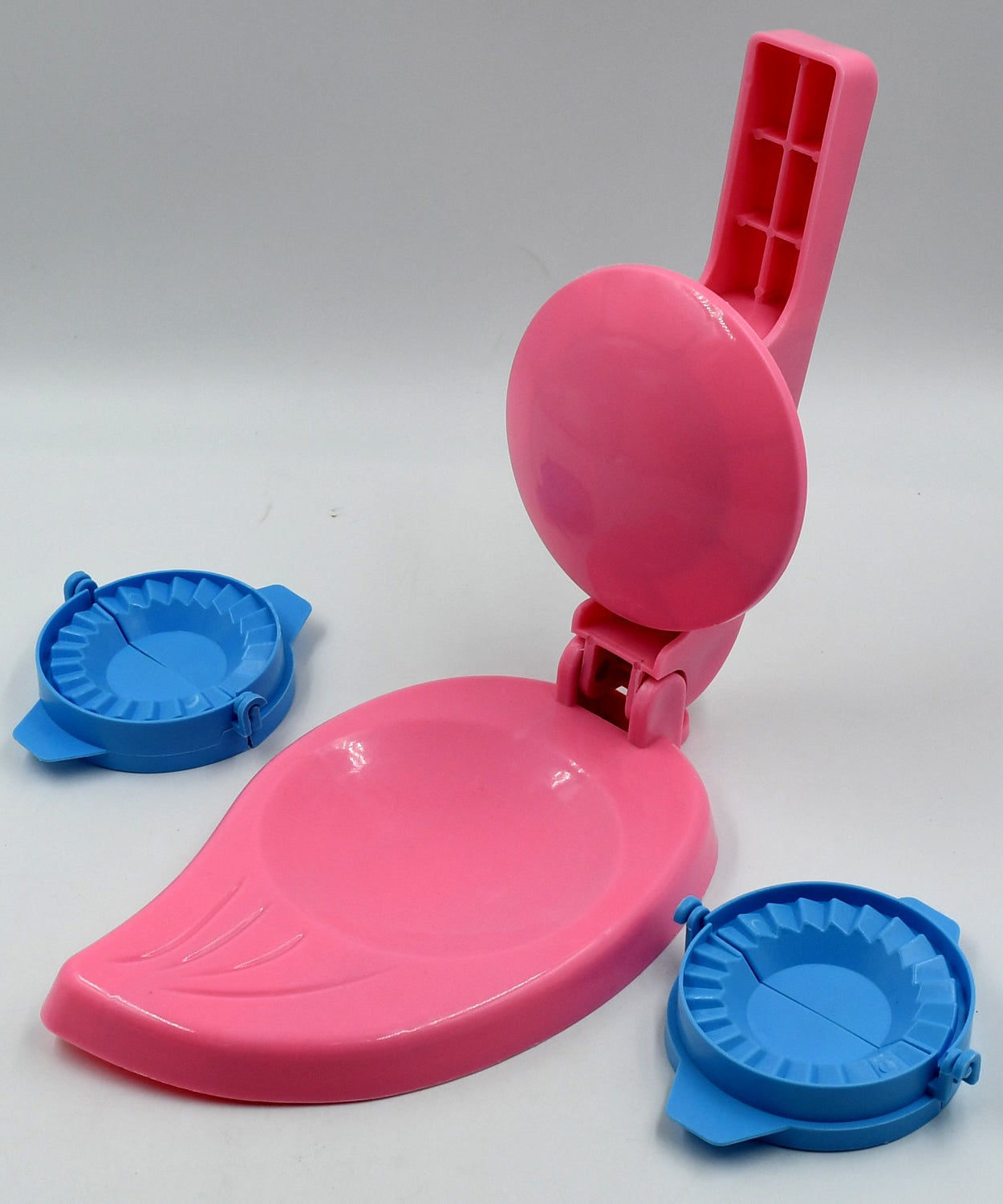 Dumpling and puri press set, includes 3 pieces, high-quality for gujiya making and pastry creation.