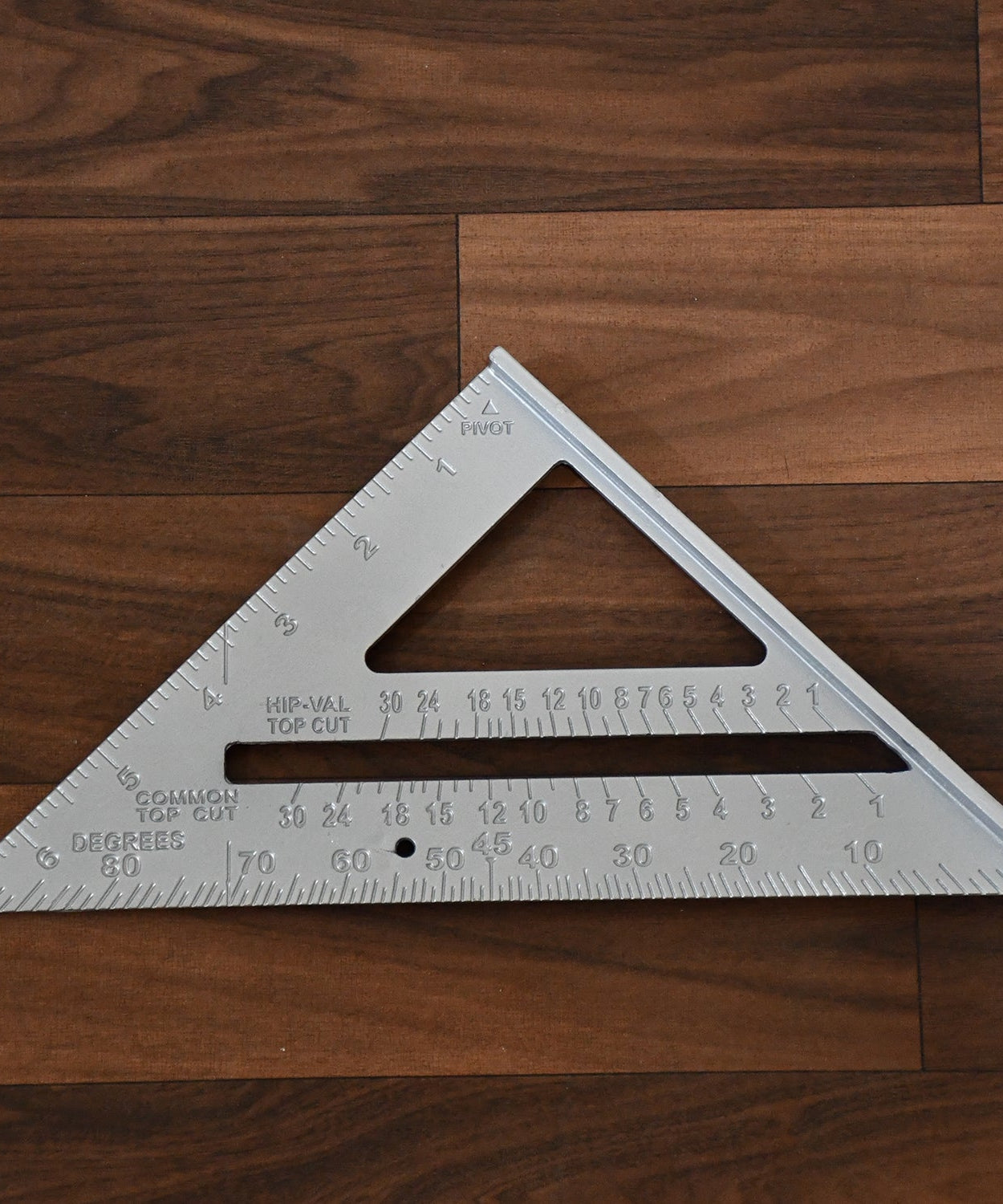 Double-Sided 45° Triangle Ruler – 7-Inch Aluminum Alloy Rafter Square for Home & Industrial Use