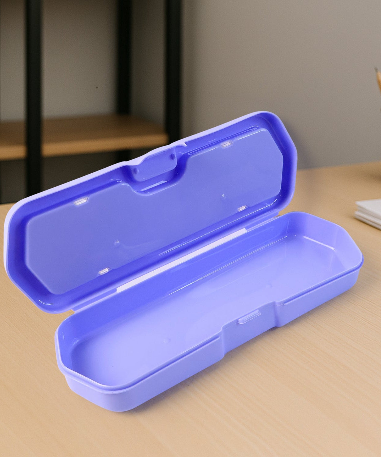 Cartoon Character Printed Plastic Pencil Box with Built-in Maze Puzzle Game (1 Pc)