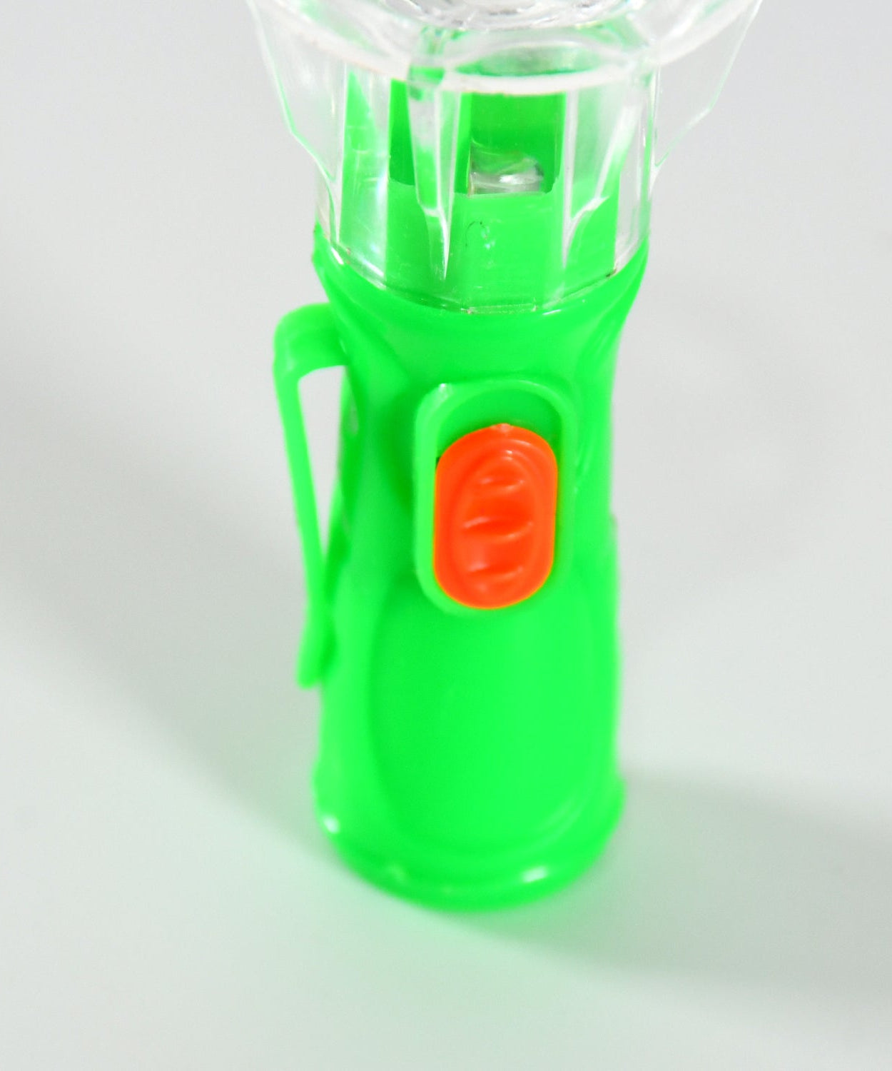 Small Plastic LED Torch – Cute & Handy Pocket Flashlight for Kids (1 Pc)