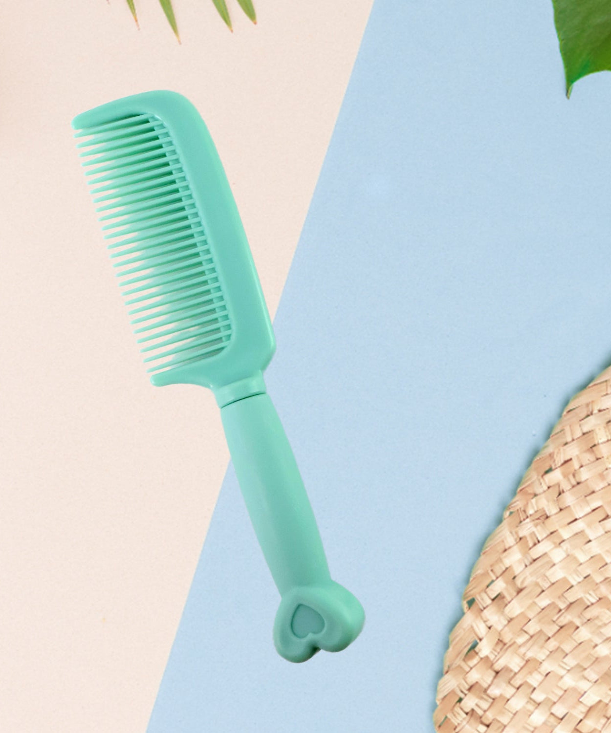 Love Nest Smooth Finish Comb