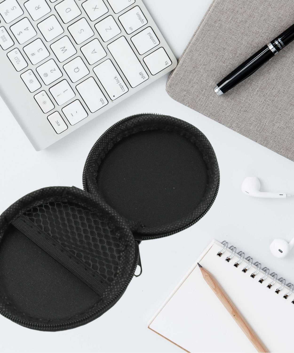 Cute round case for Airpods and cables