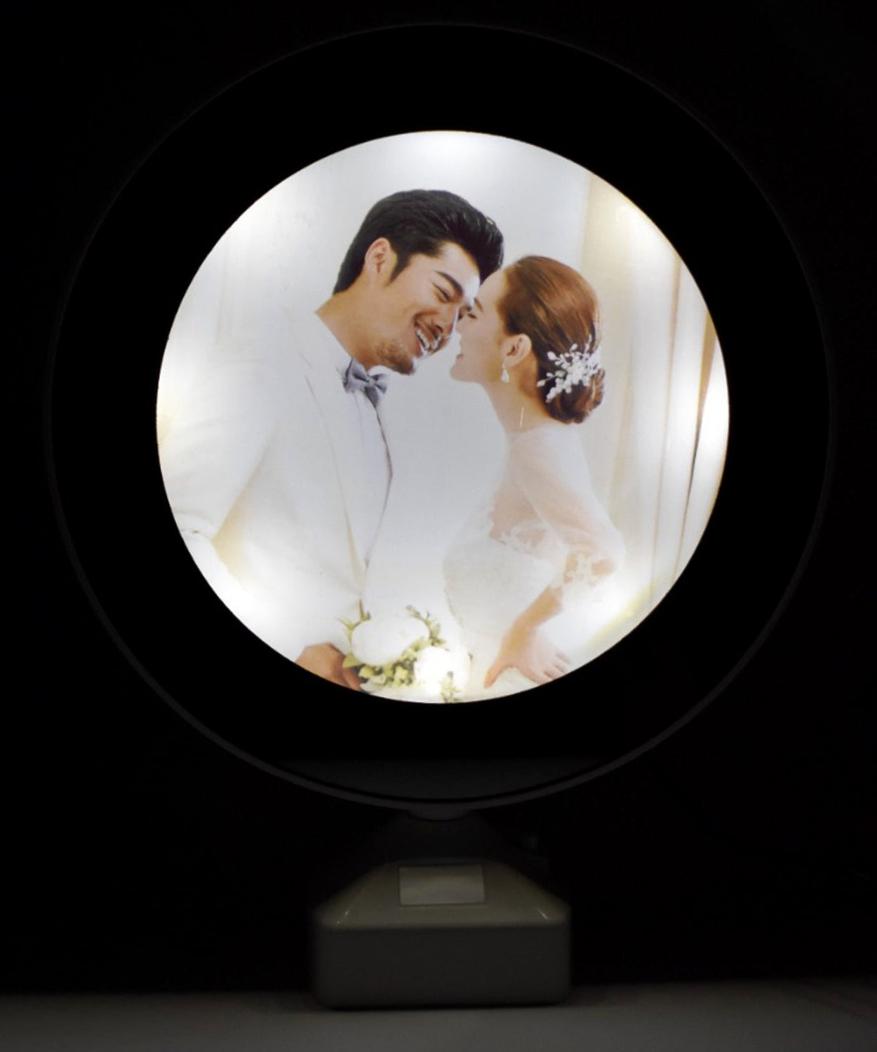 Curved LED mirror light suitable for wall mounting