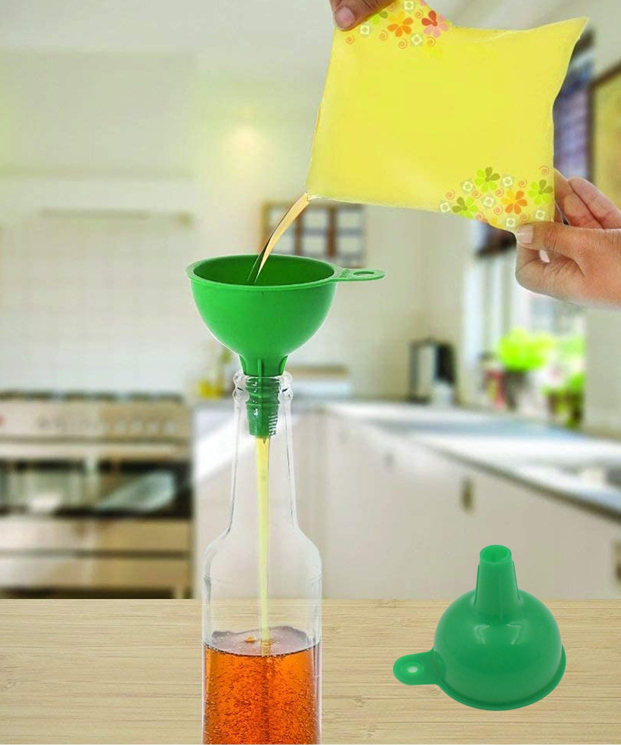 Flexible silicone funnel for easy transfer of liquids and food